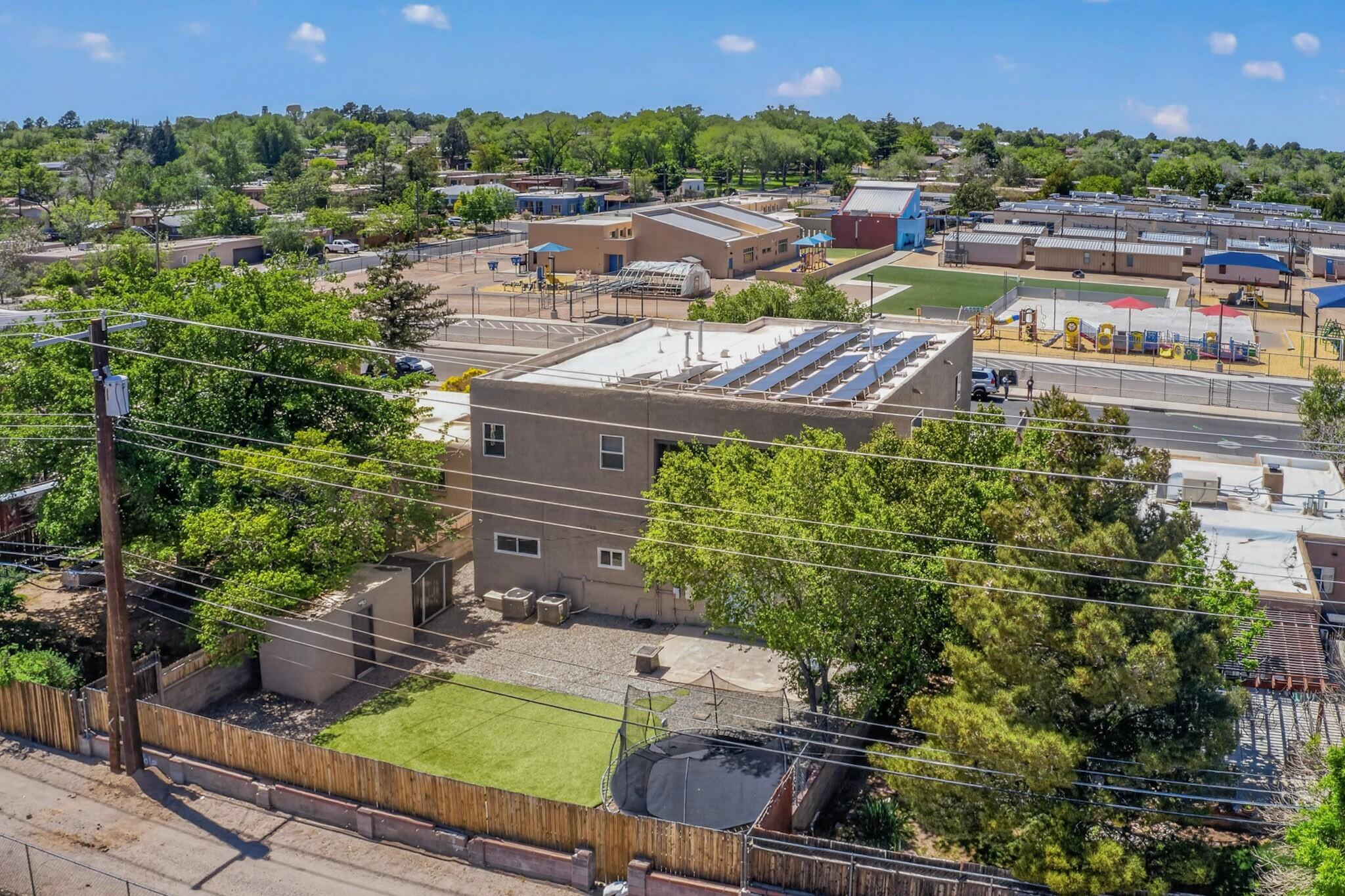 Photo 5 — 1112 Truman Street SE