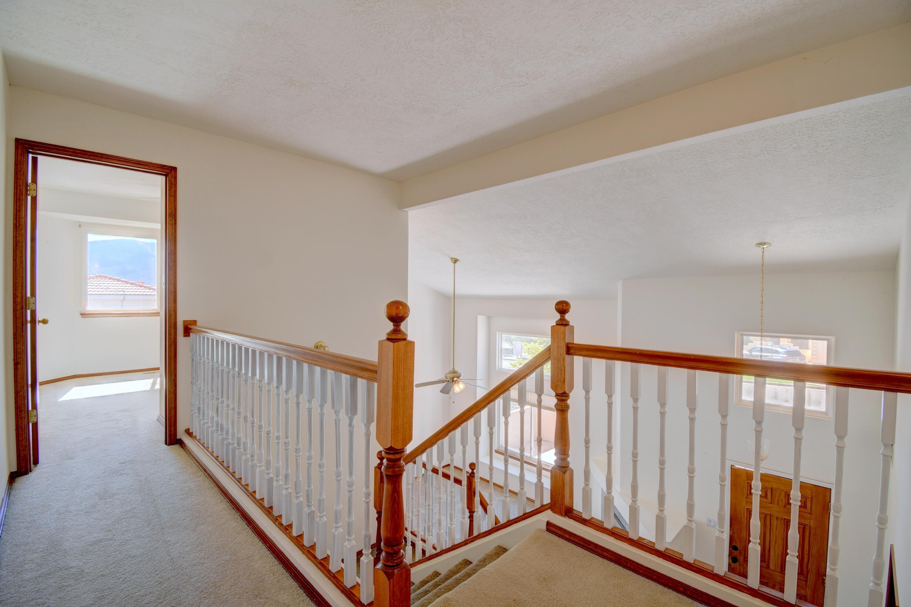 Photo 11 — 2524 Manzano Loop NE