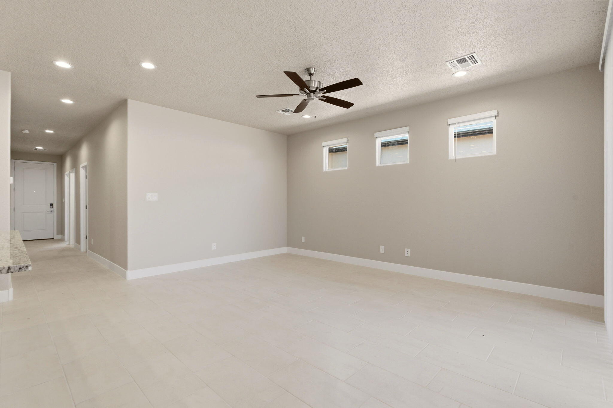 Photo 4 — 4305 Mountain Trail Loop NE