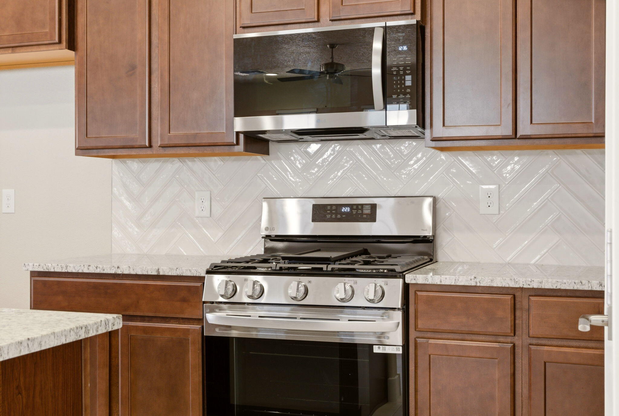 Photo 11 — 4305 Mountain Trail Loop NE