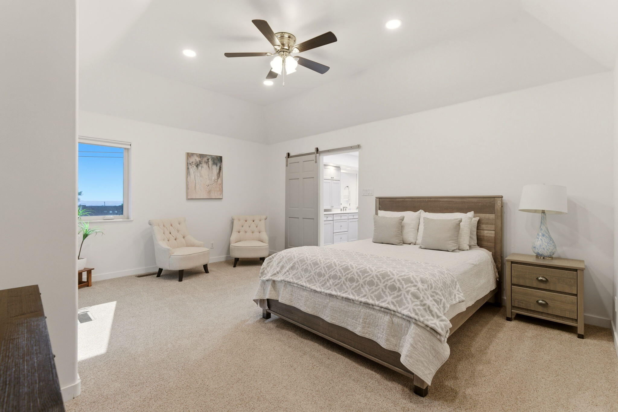 Photo 14 — 1724 Quail Run Court NE