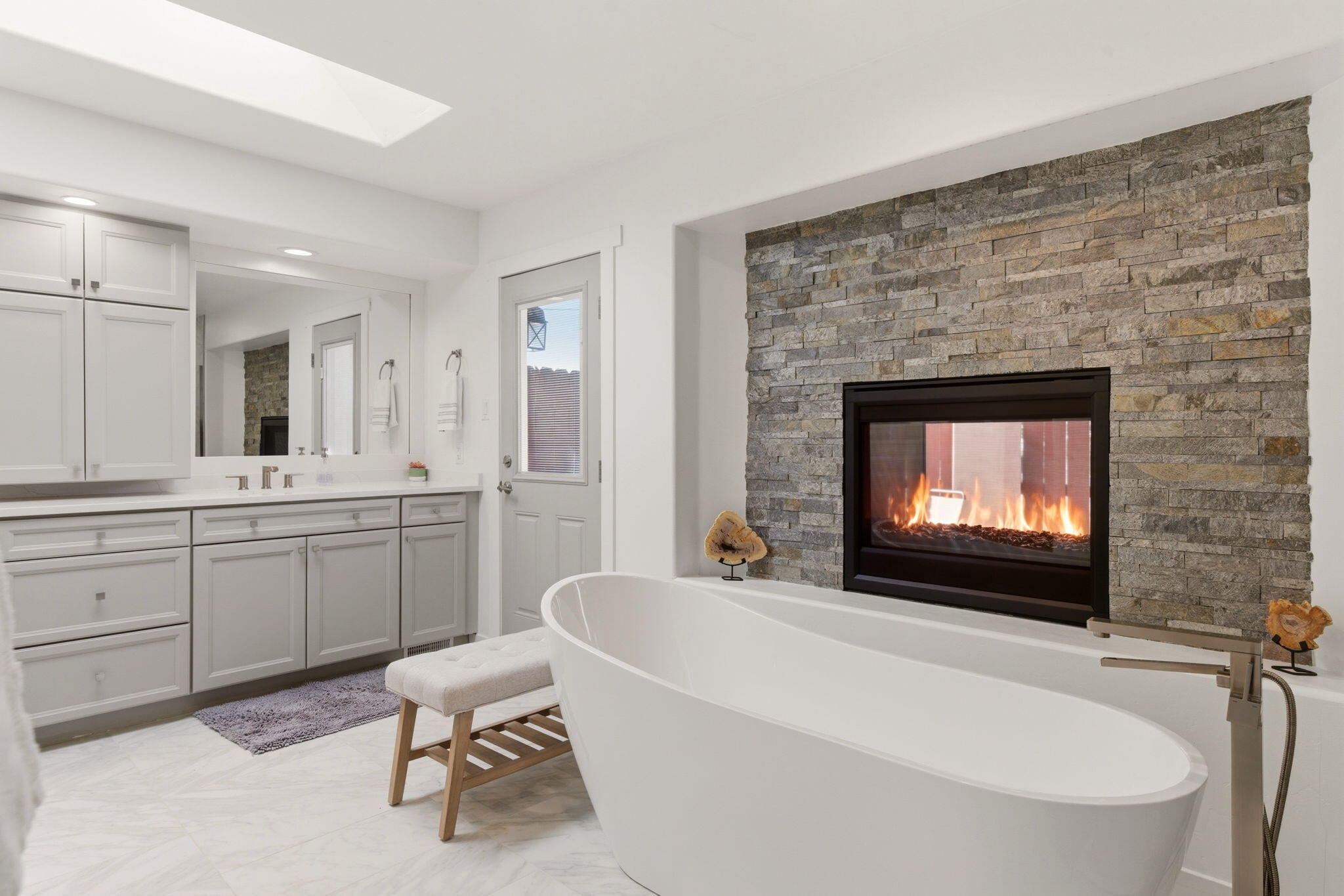 Photo 19 — 1724 Quail Run Court NE