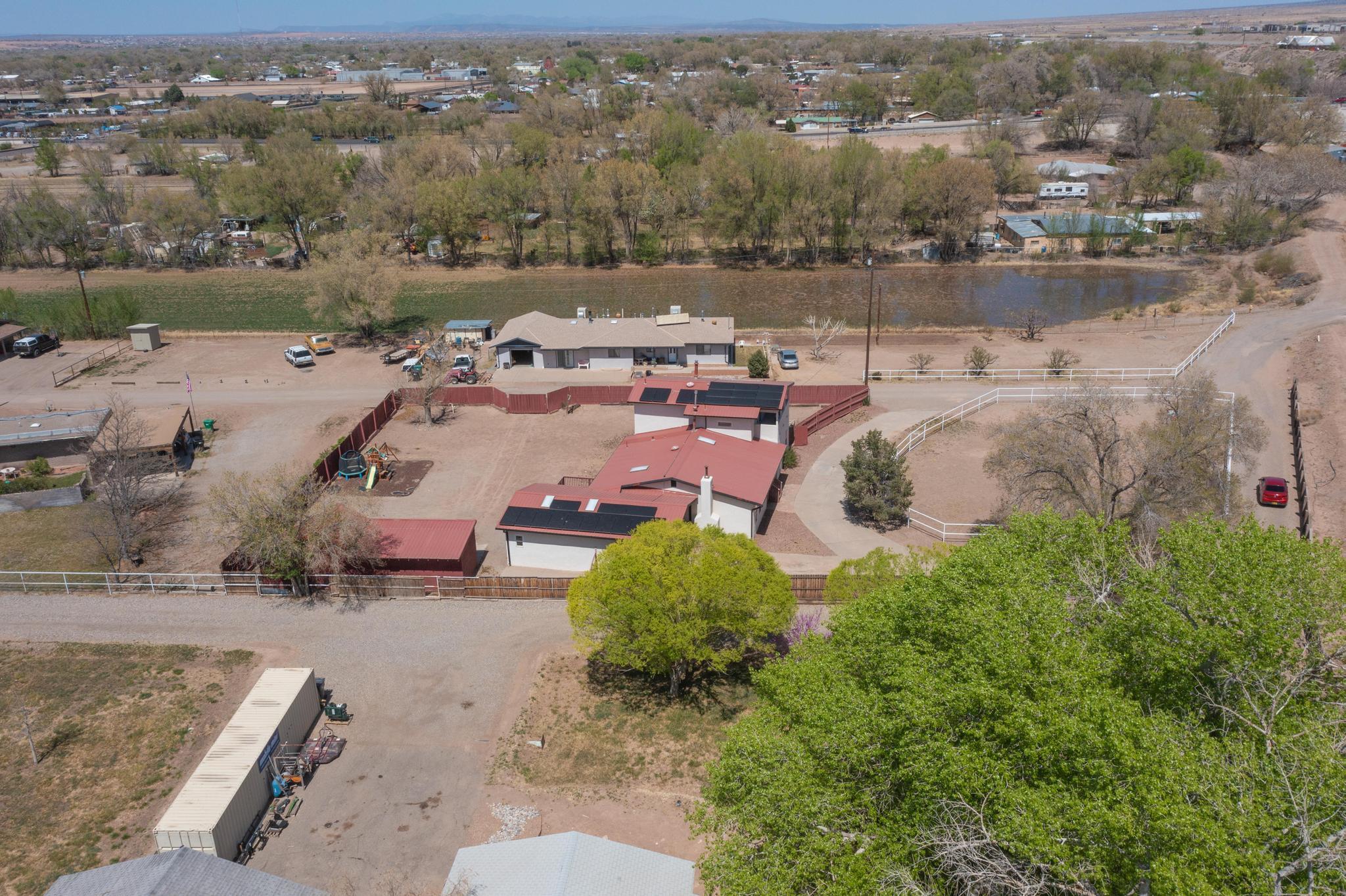Photo 15 — 9207 Edith Boulevard NE