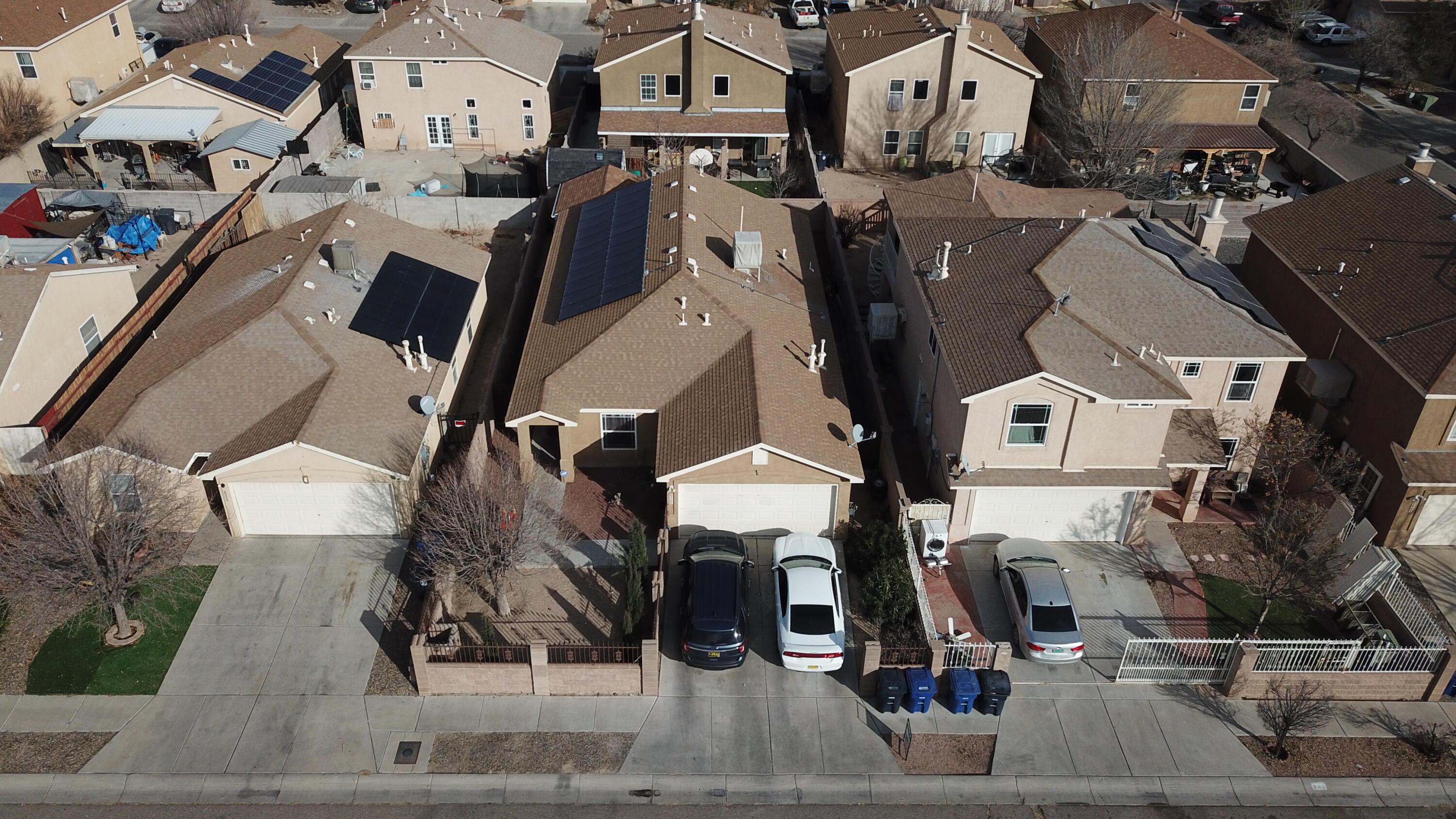 636 Escavada Street SW, Albuquerque, NM 87121