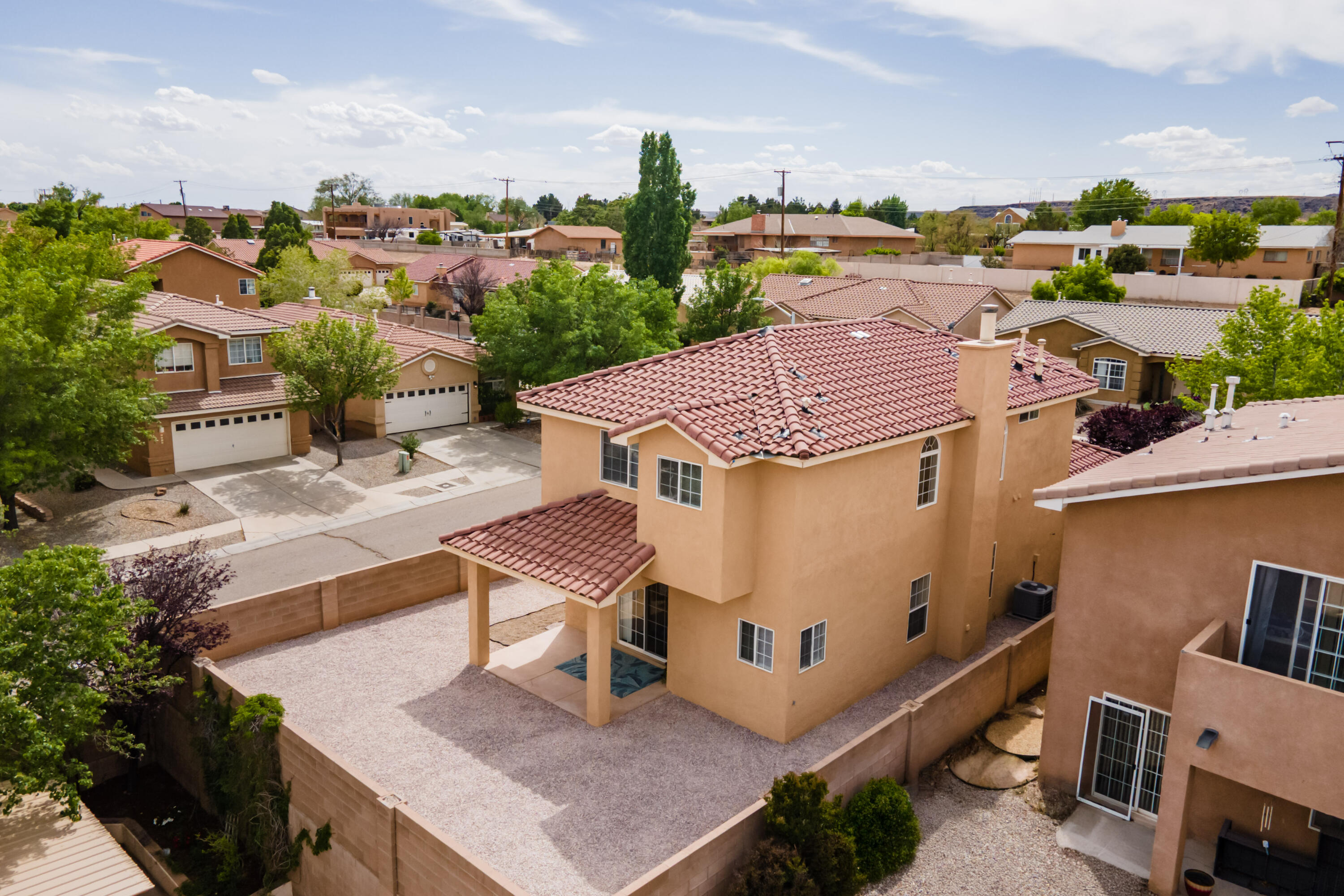 Photo 17 — 4820 Hayden Place NW