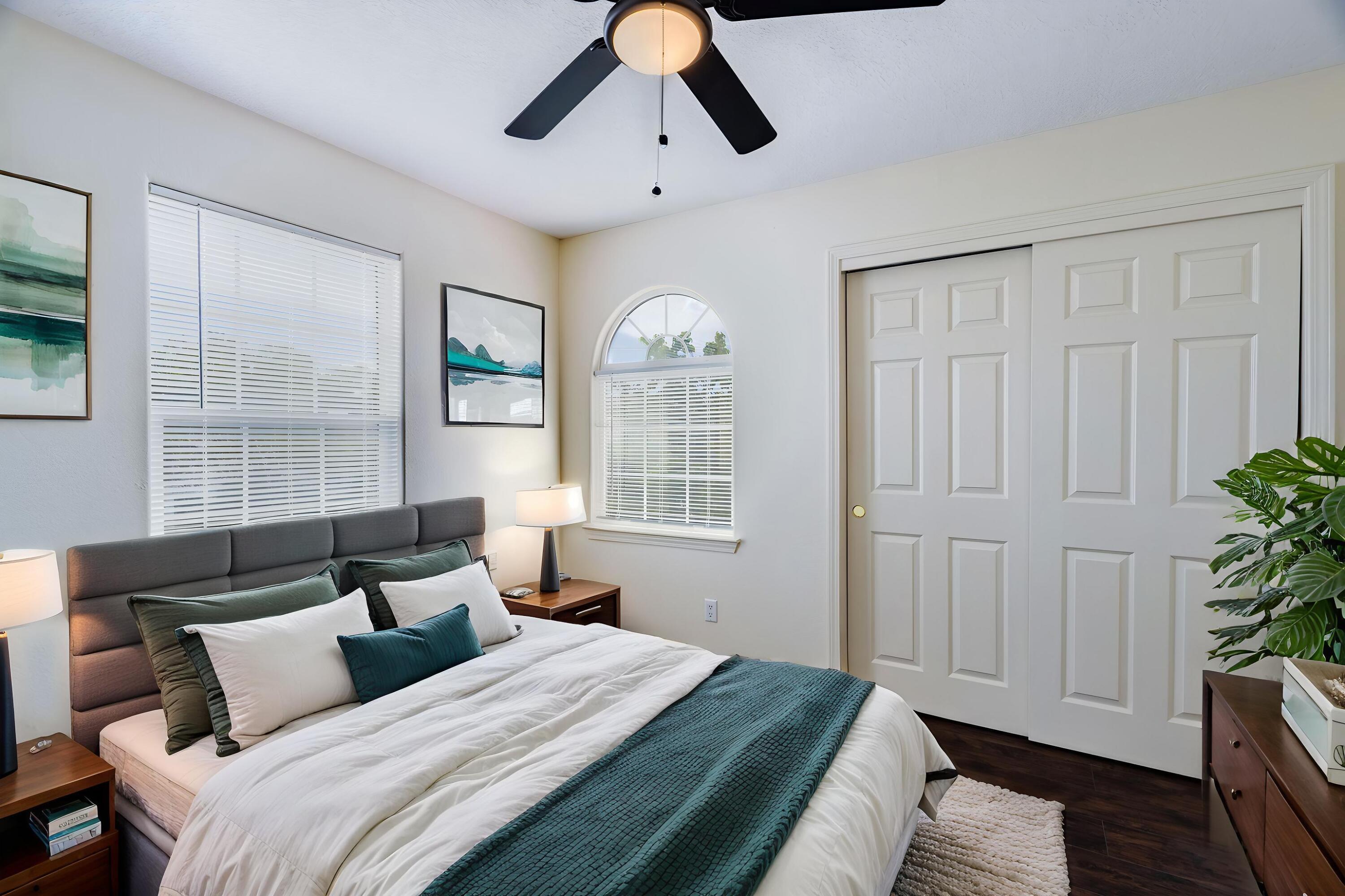 Photo 18 — 4820 Hayden Place NW