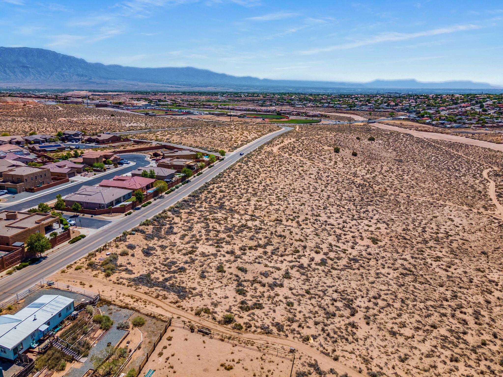 Photo 2 — 550B Fruta Road NE