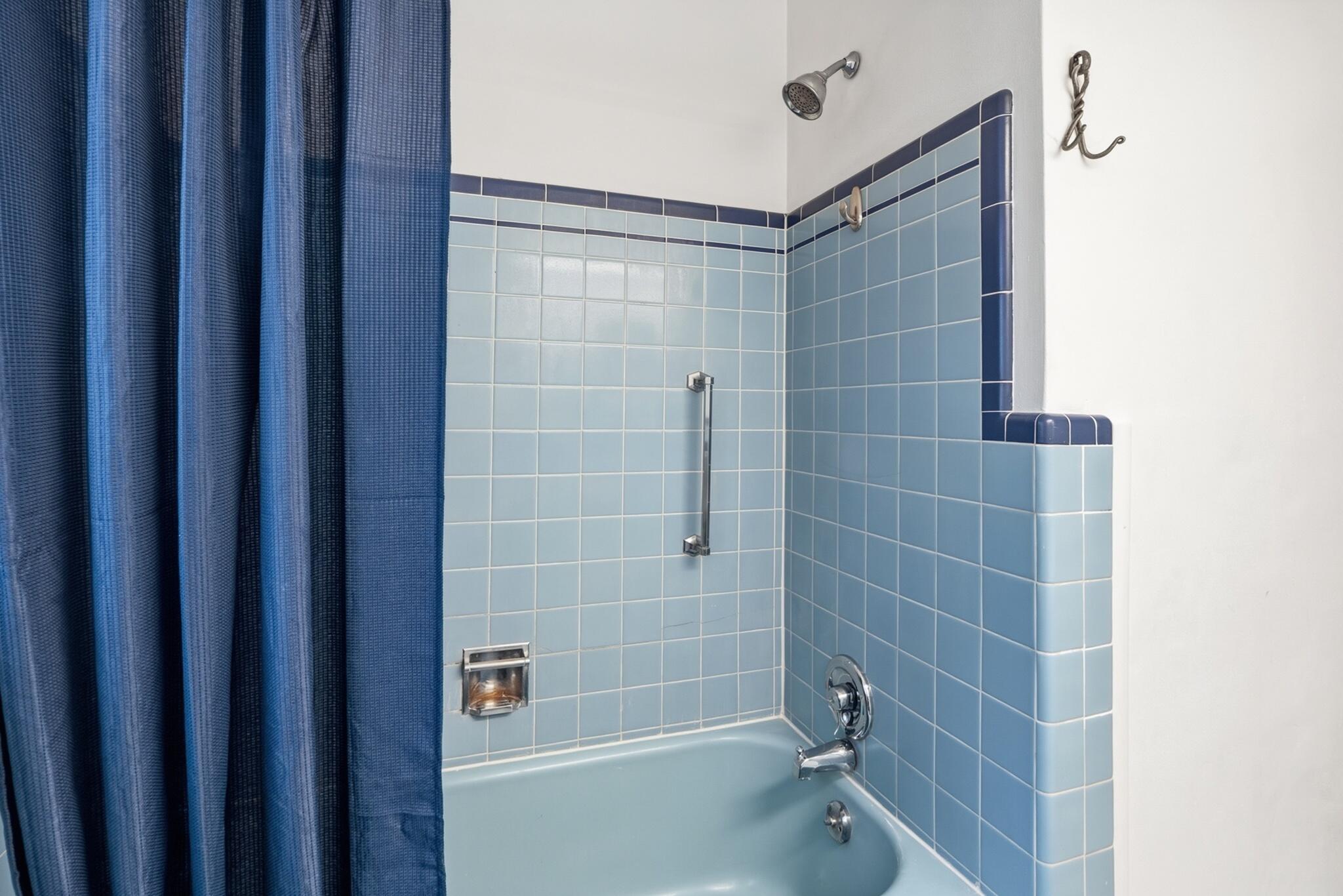 Photo 14 — 1405 Sigma Chi Road NE