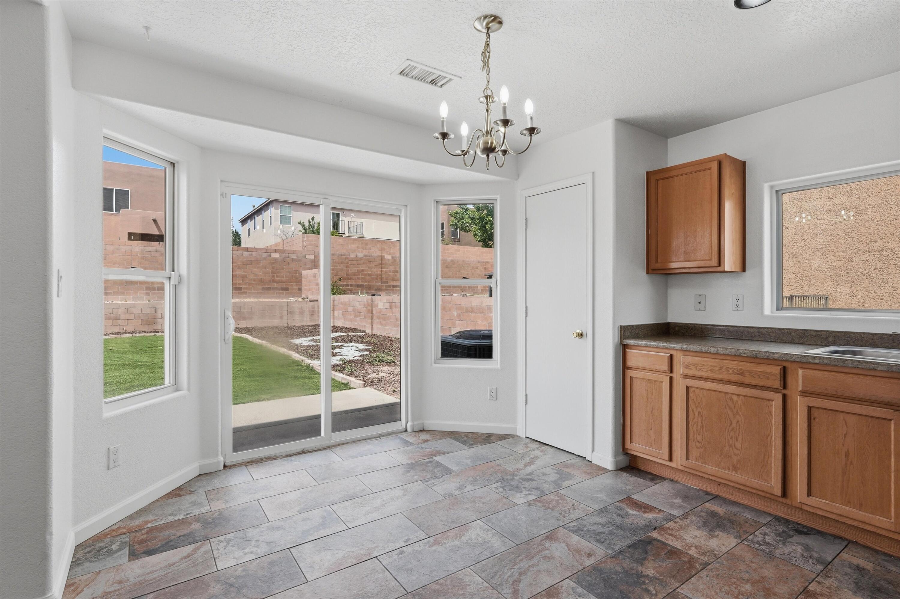 Photo 4 — 2911 Richardson Way SW