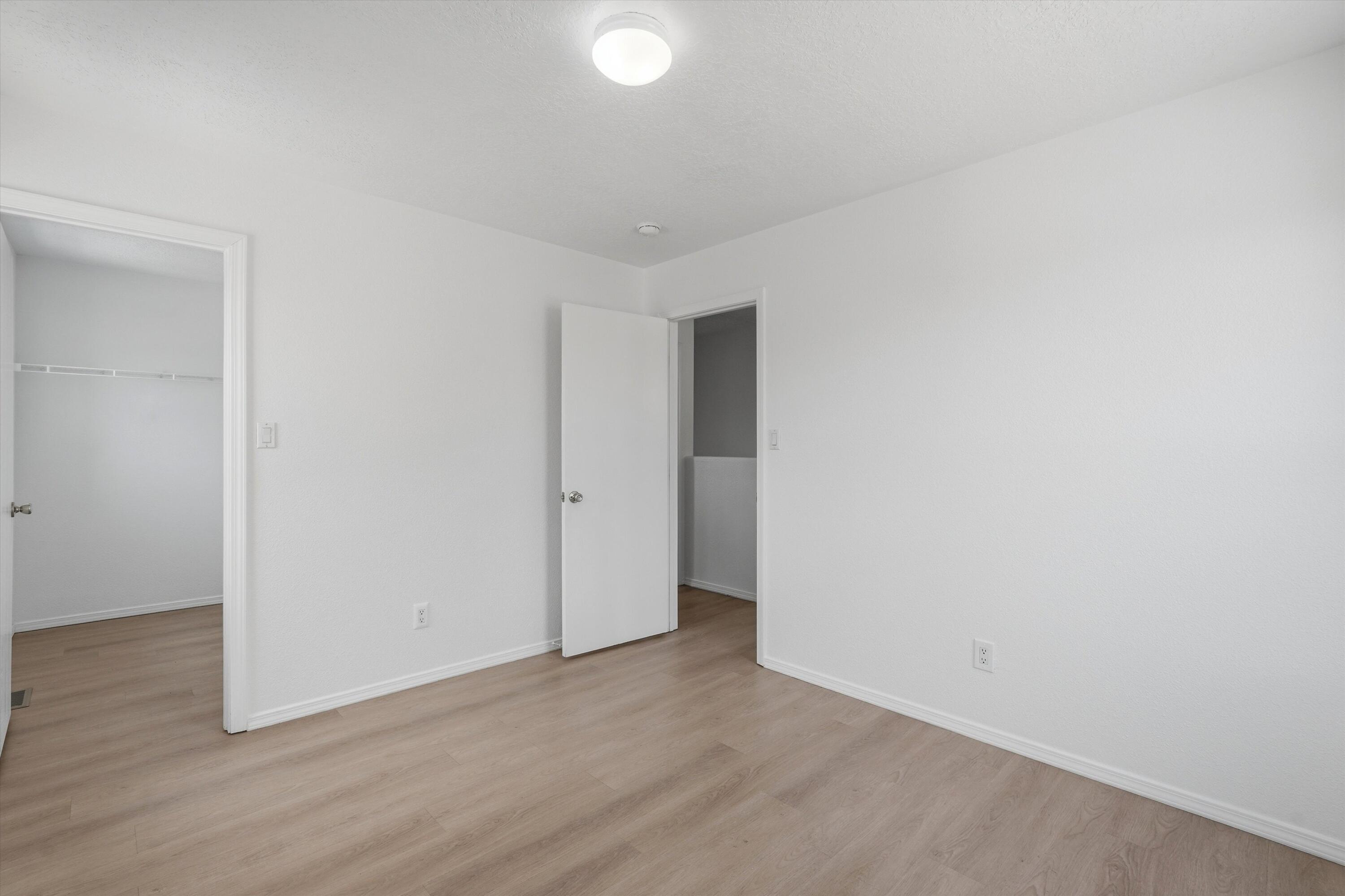 Photo 19 — 2911 Richardson Way SW