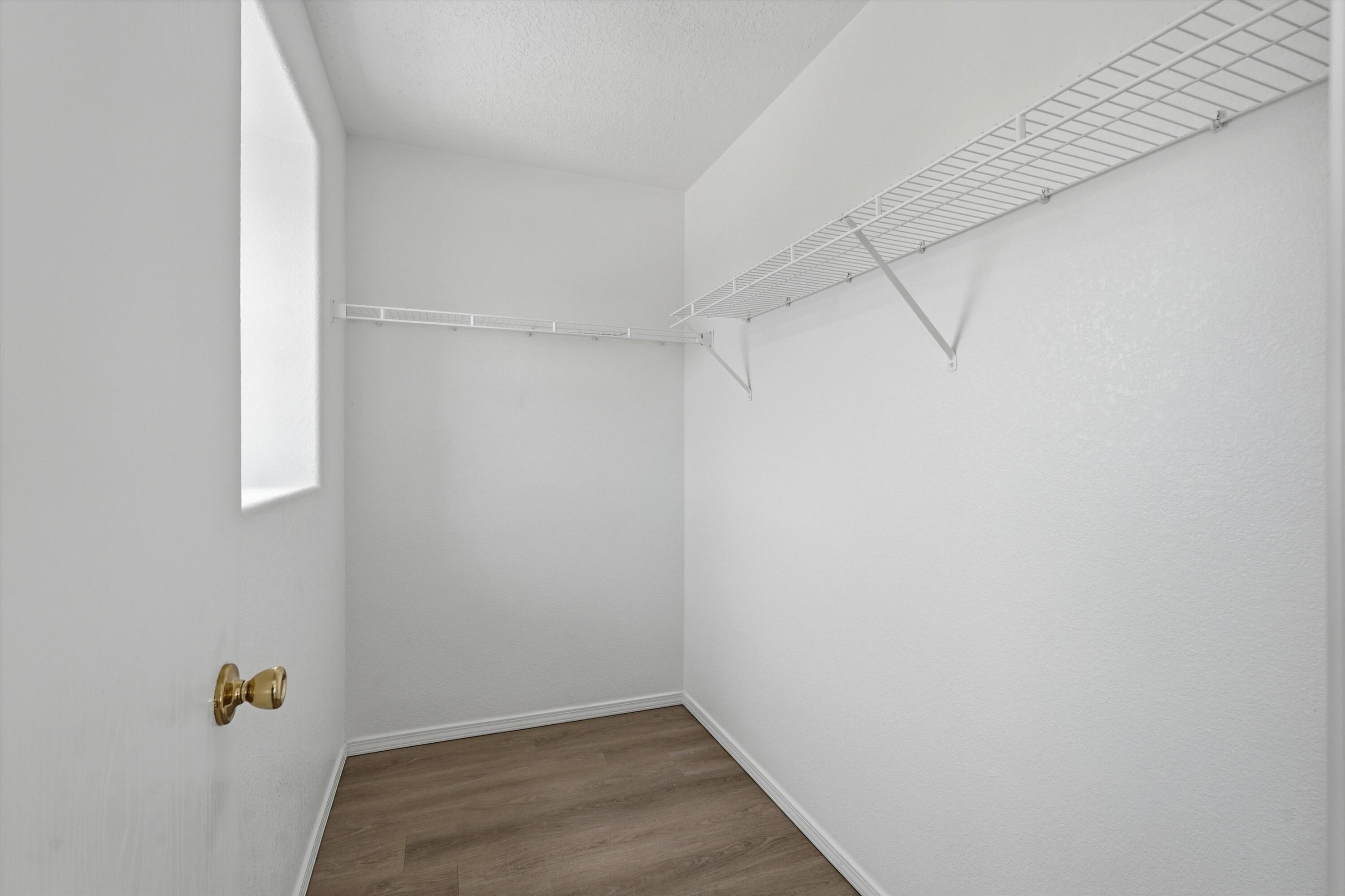 Photo 20 — 2911 Richardson Way SW