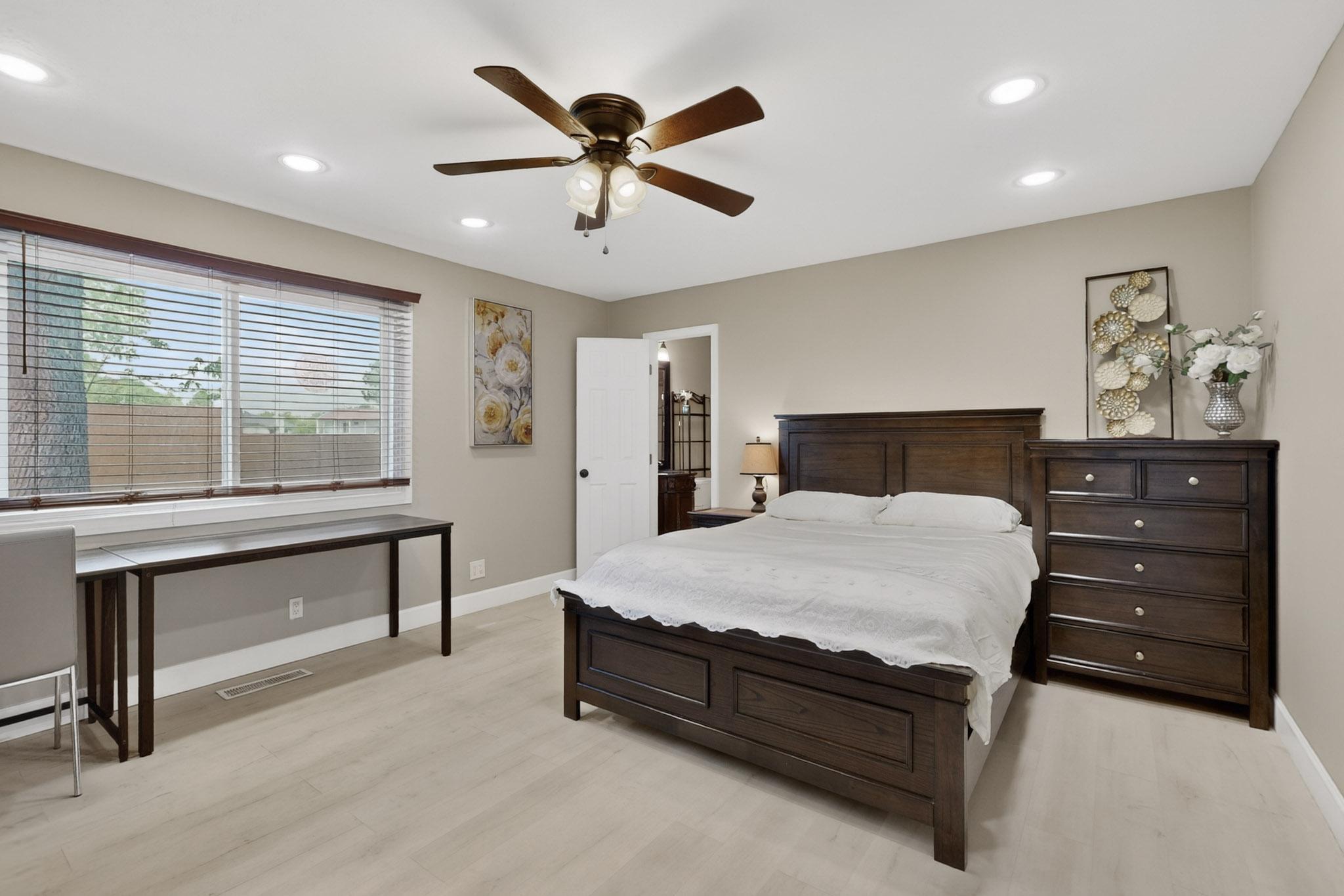 Photo 15 — 9515 Augusta Avenue NE