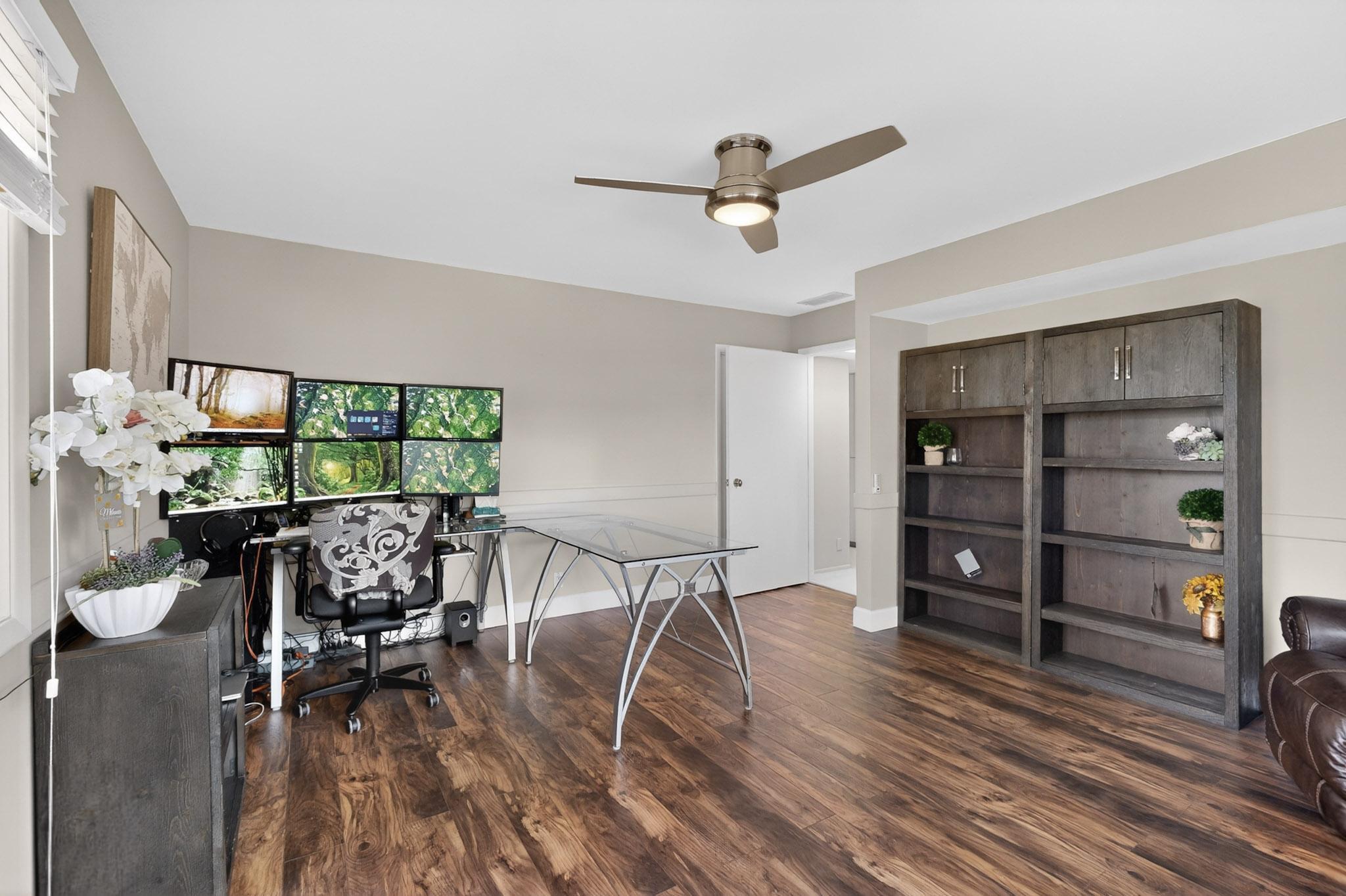 Photo 16 — 9515 Augusta Avenue NE