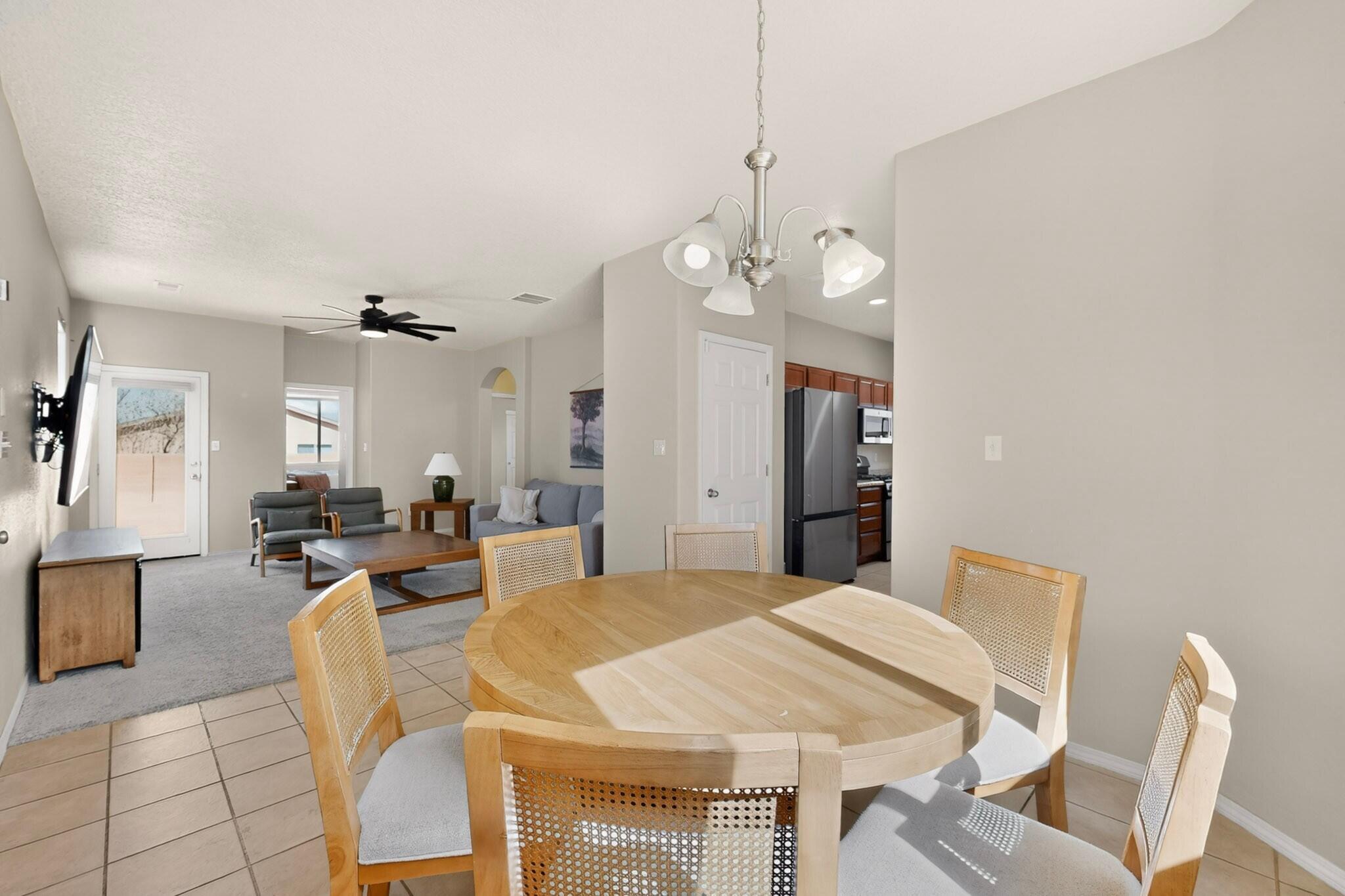 Photo 11 — 1305 Desert Paintbrush Loop NE