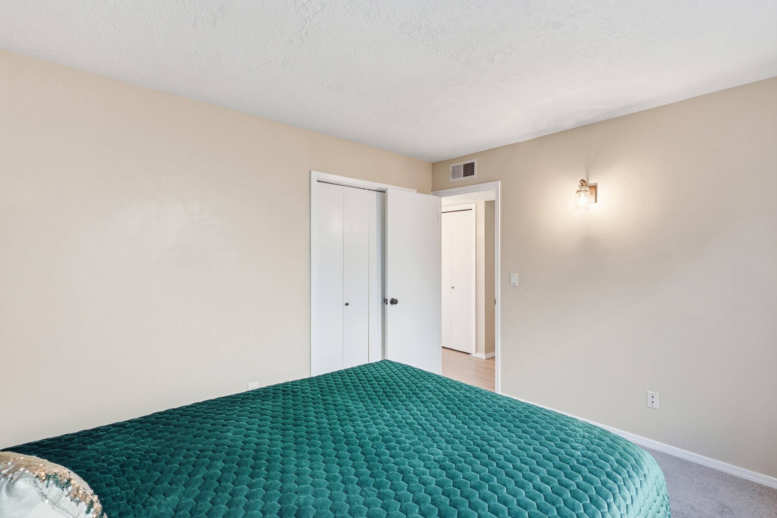 Photo 15 — 720 Tramway Lane NE UNIT 24