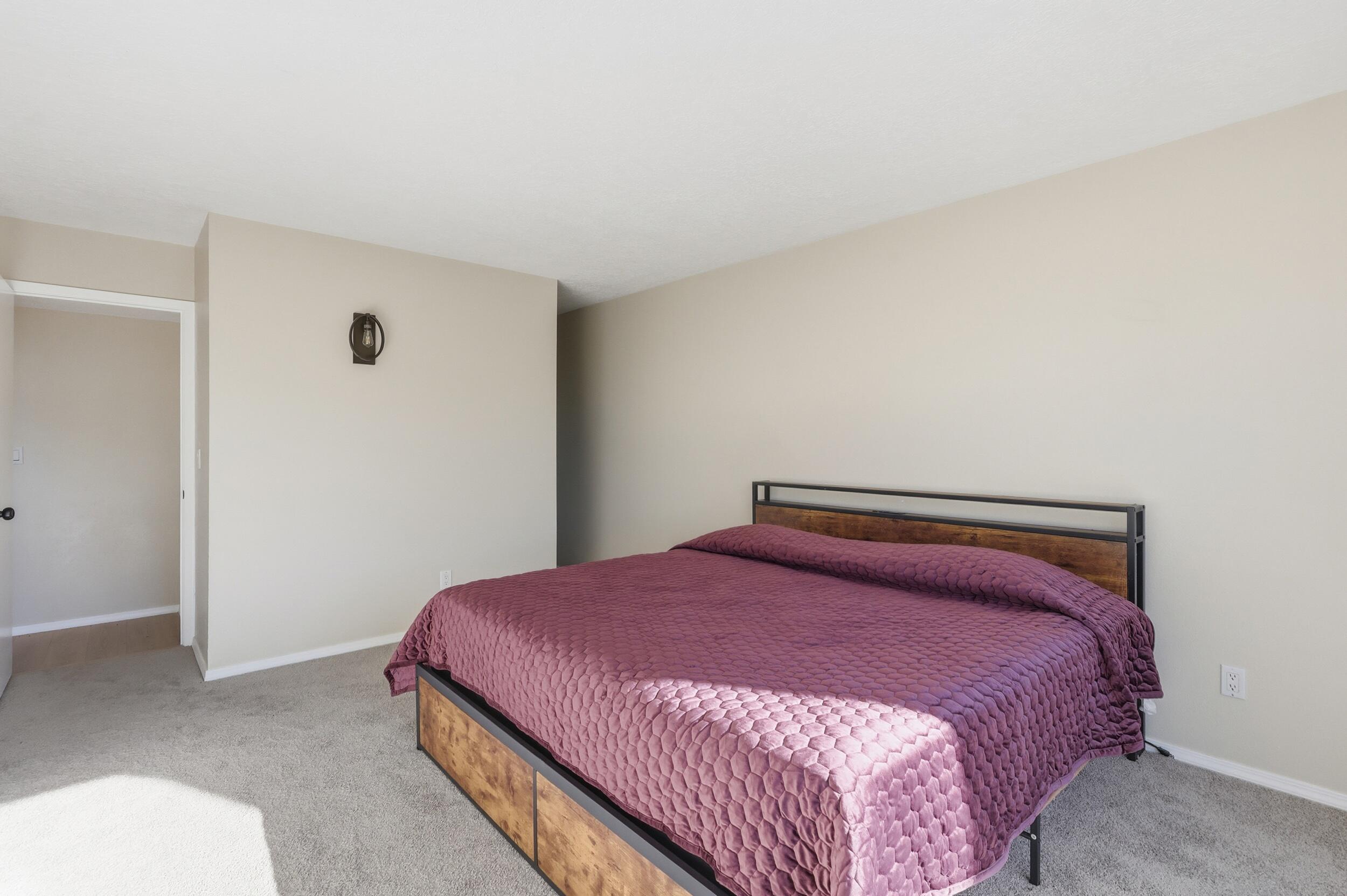 Photo 9 — 720 Tramway Lane NE UNIT 24