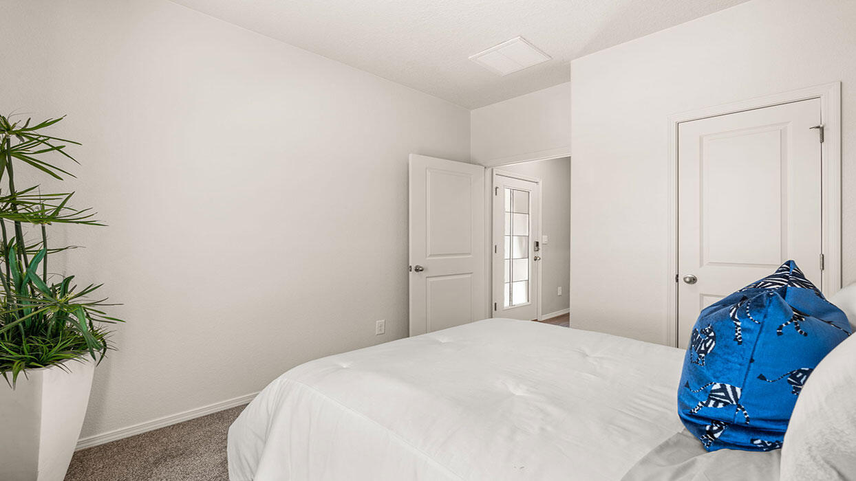 Photo 5 — 1489 Brillo Del Cielo Street NW