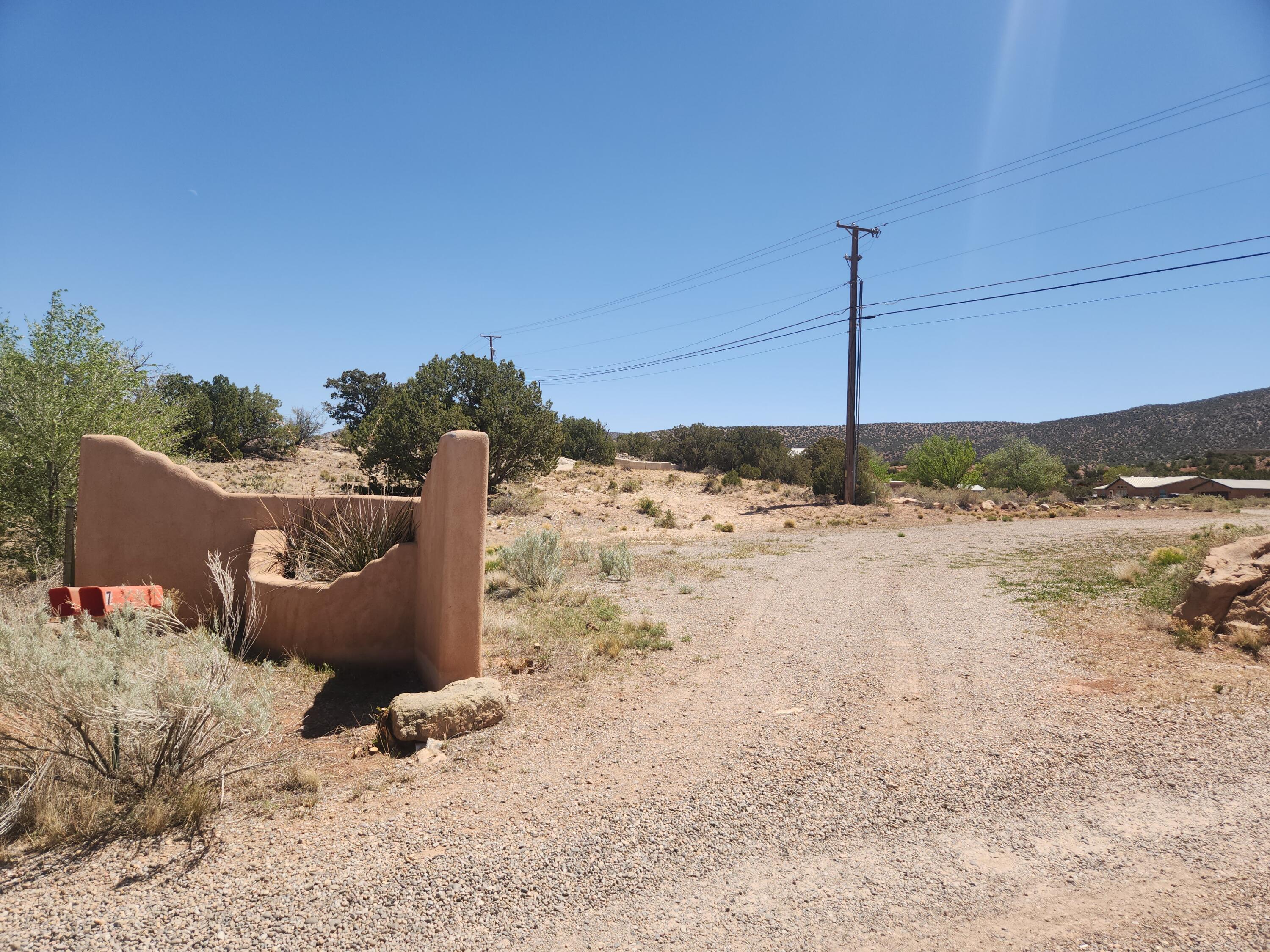 2 VALLE ESCONDIDO, Placitas, NM 87043