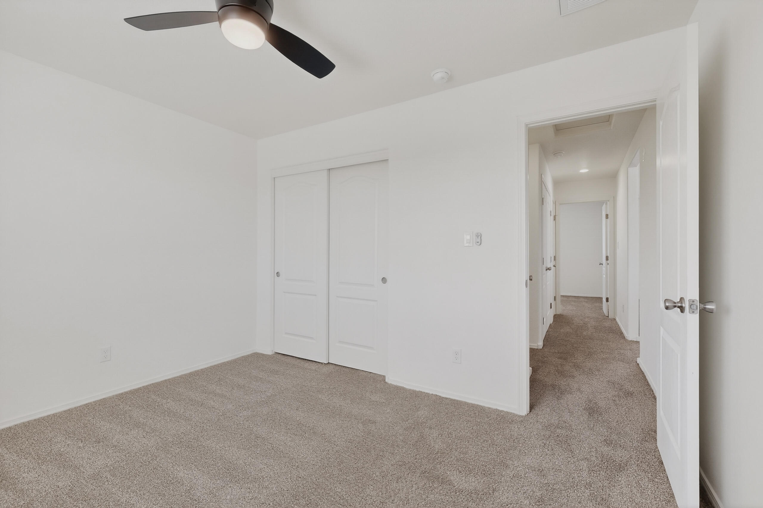 Photo 7 — 2501 Desi Loop