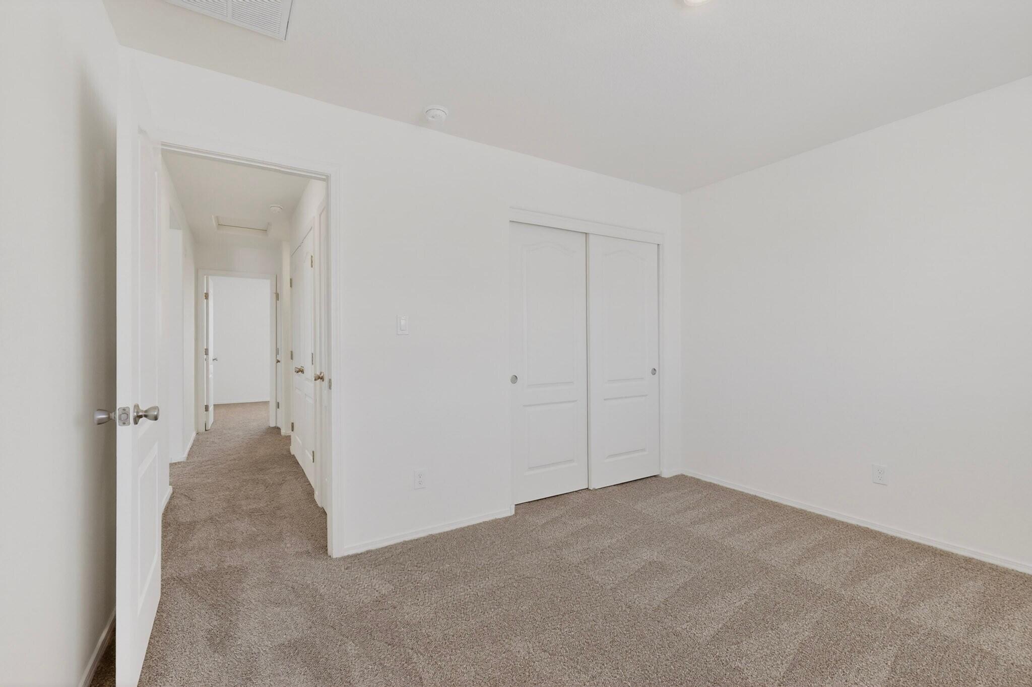 Photo 11 — 2501 Desi Loop
