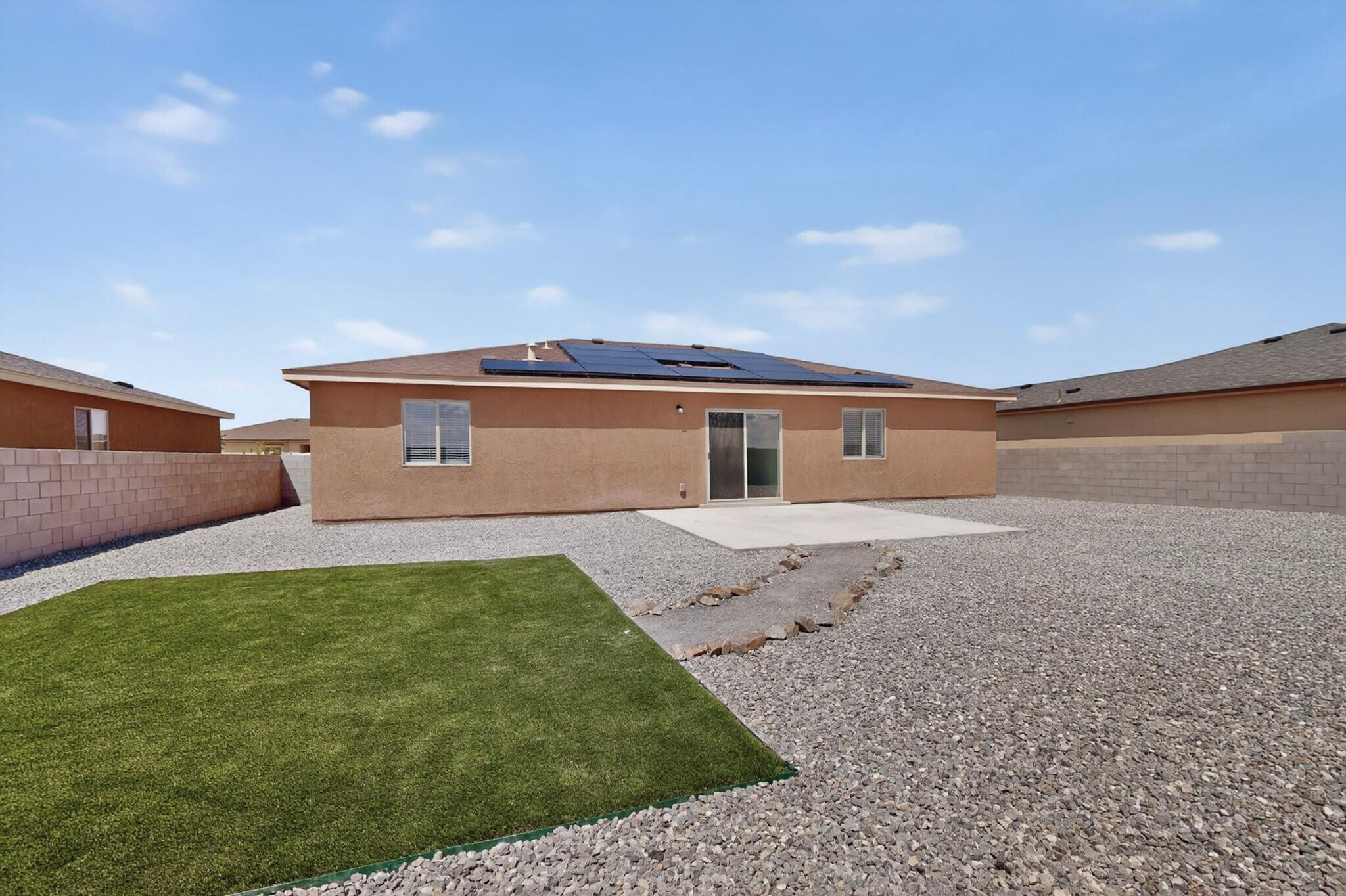 Photo 17 — 2501 Desi Loop