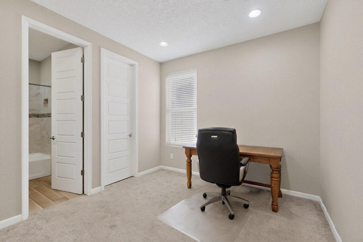 Photo 17 — 2199 Beckham Drive NE