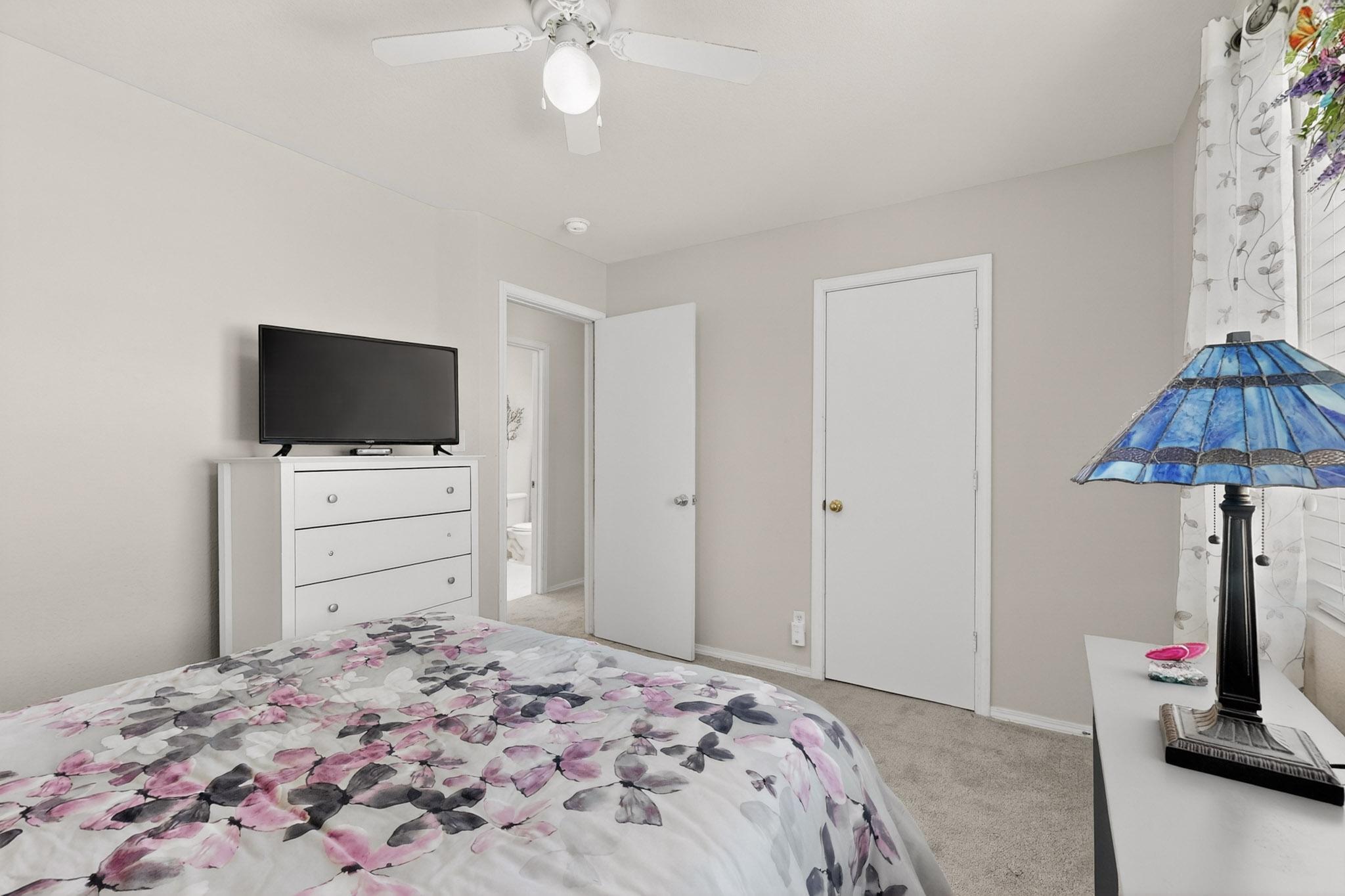 Photo 5 — 3012 Mason Meadows Drive NE