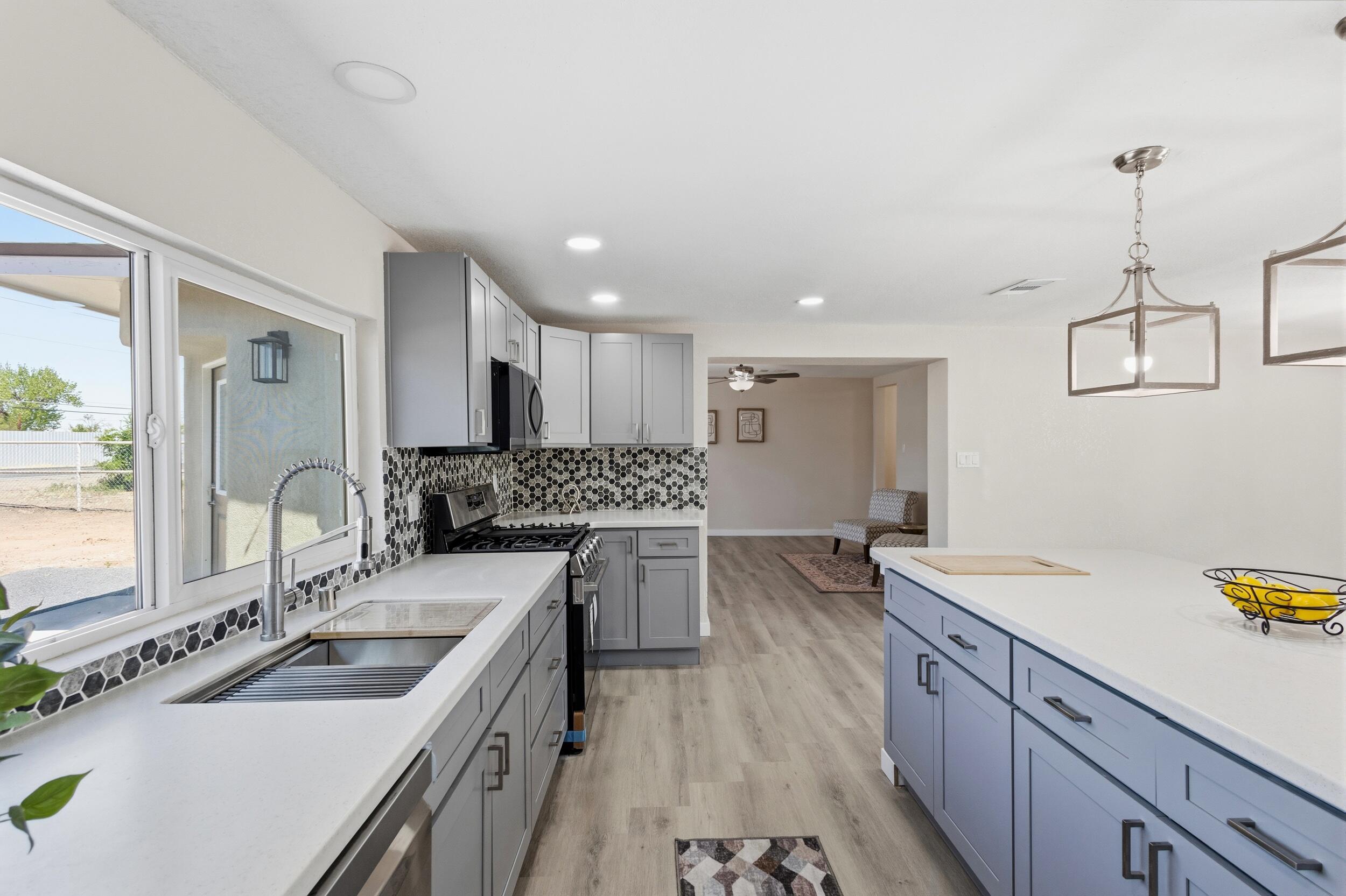 Photo 17 — 661 Jarales Road # A