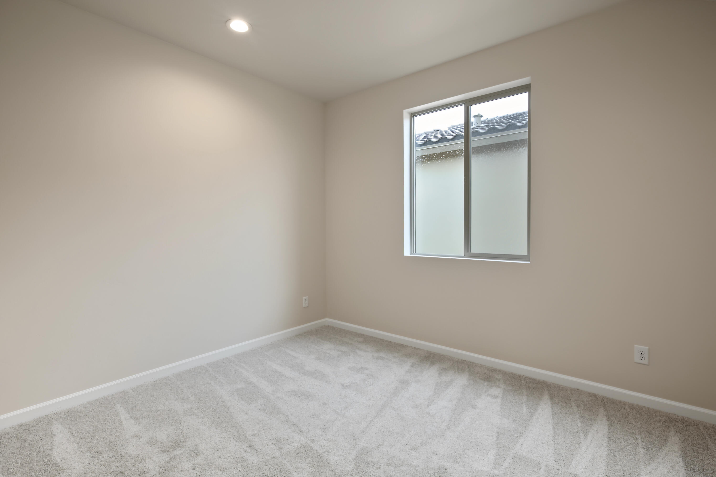 Photo 9 — 6023 Gilpin Drive SE