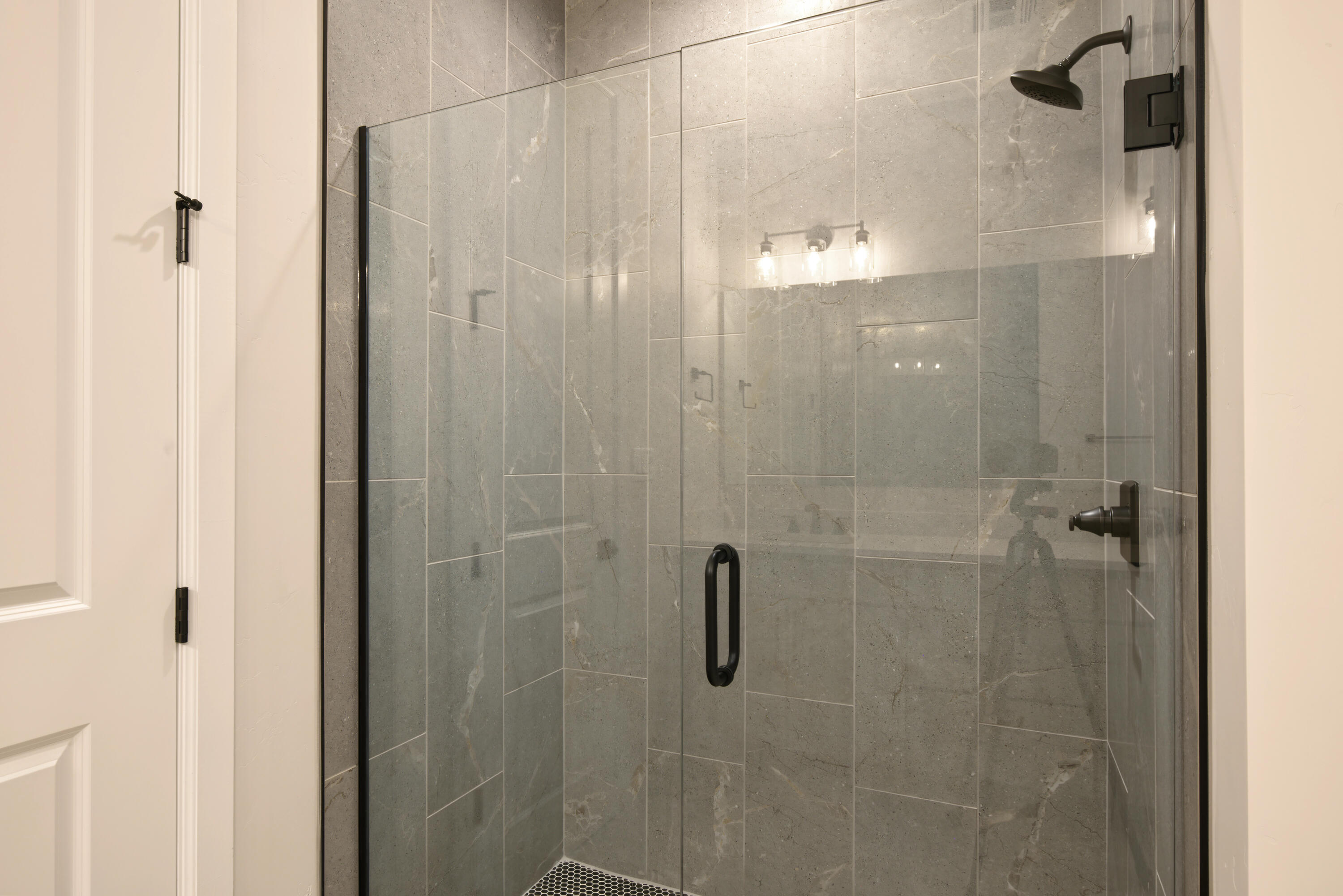 Photo 13 — 6023 Gilpin Drive SE