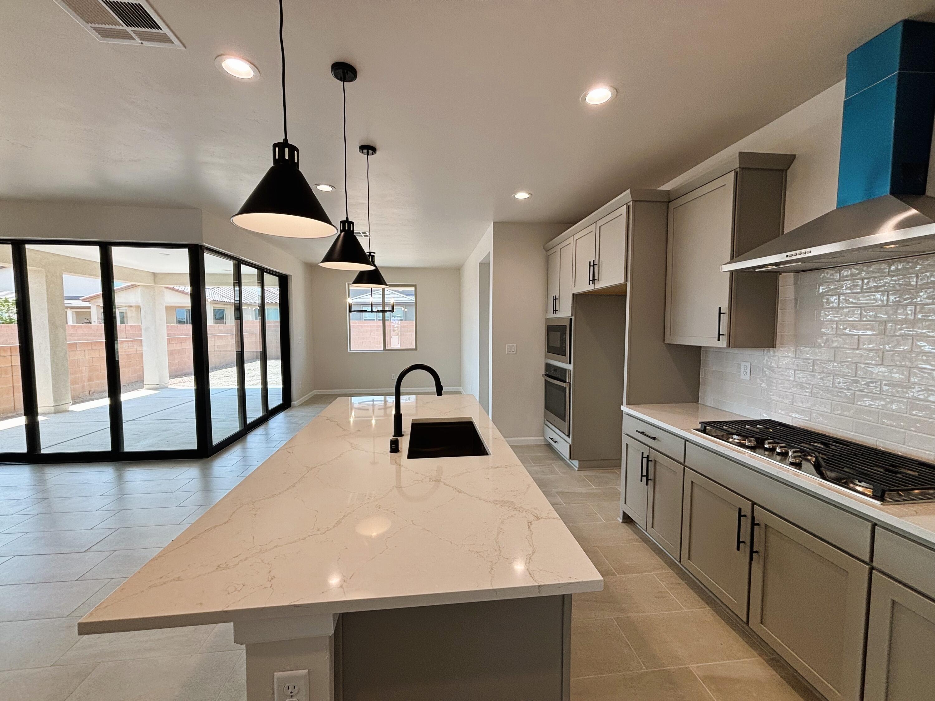 Photo 14 — 6023 Gilpin Drive SE