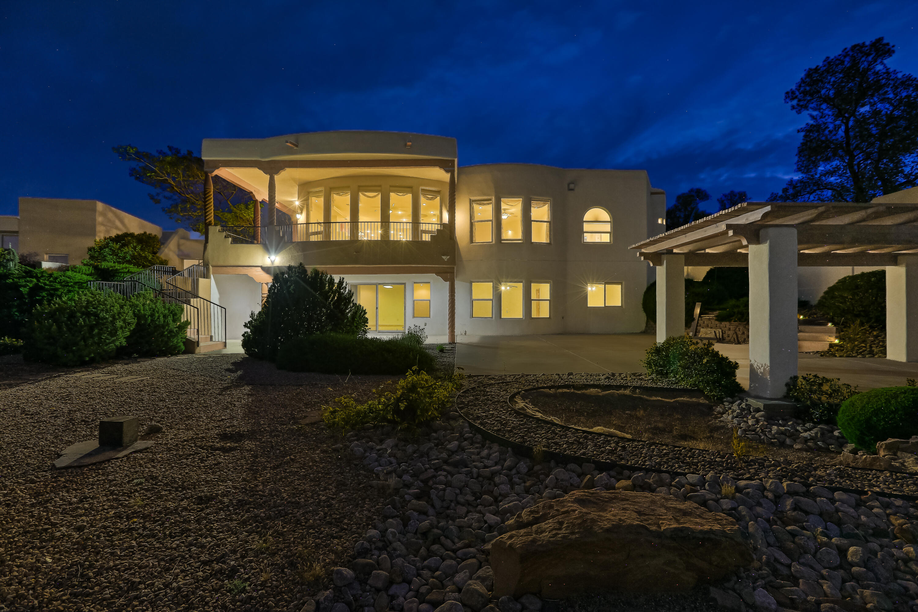 Photo 9 — 1824 Calle Del Vista Road NW