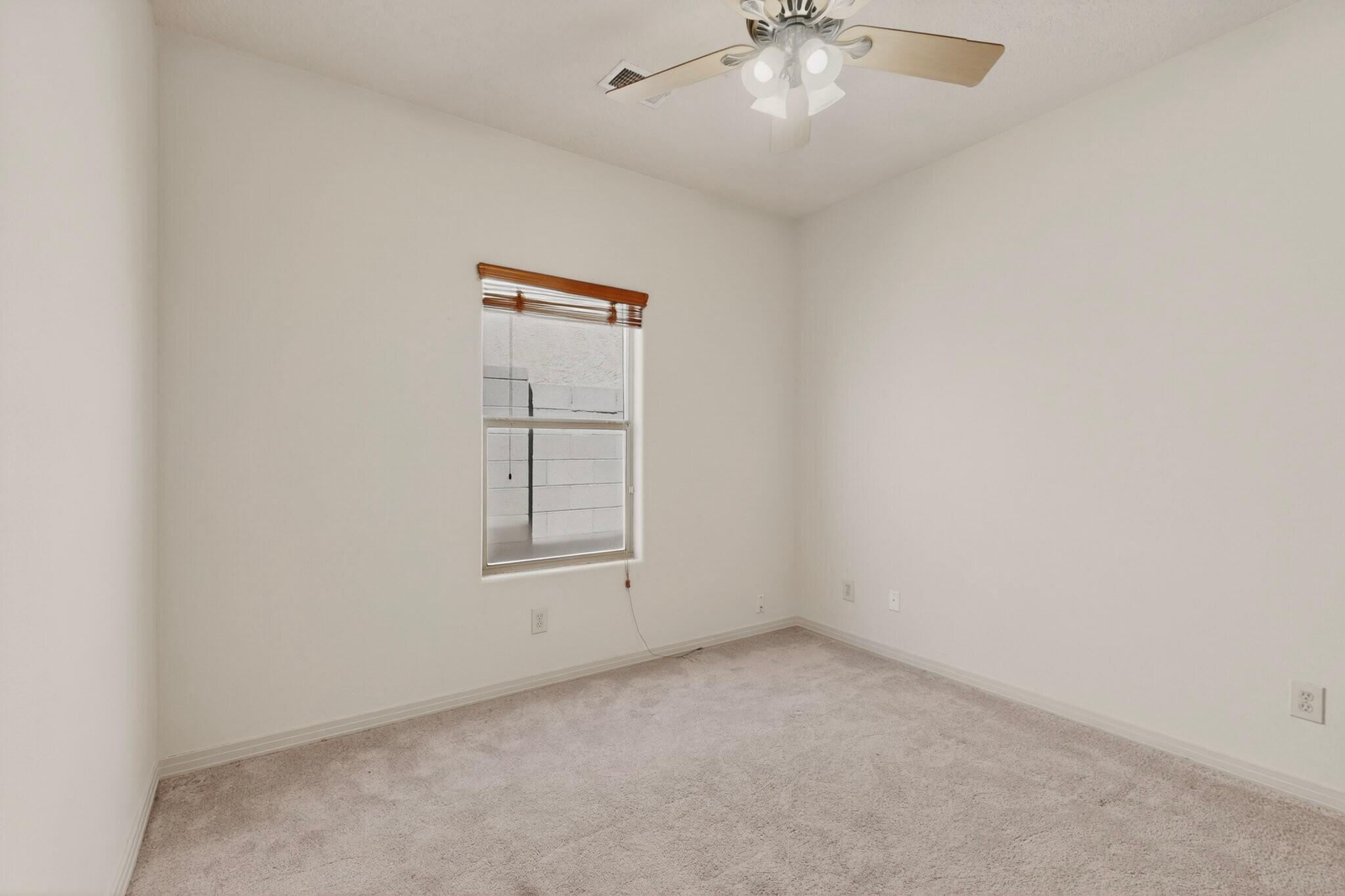 Photo 16 — 5002 Mirador Drive NW