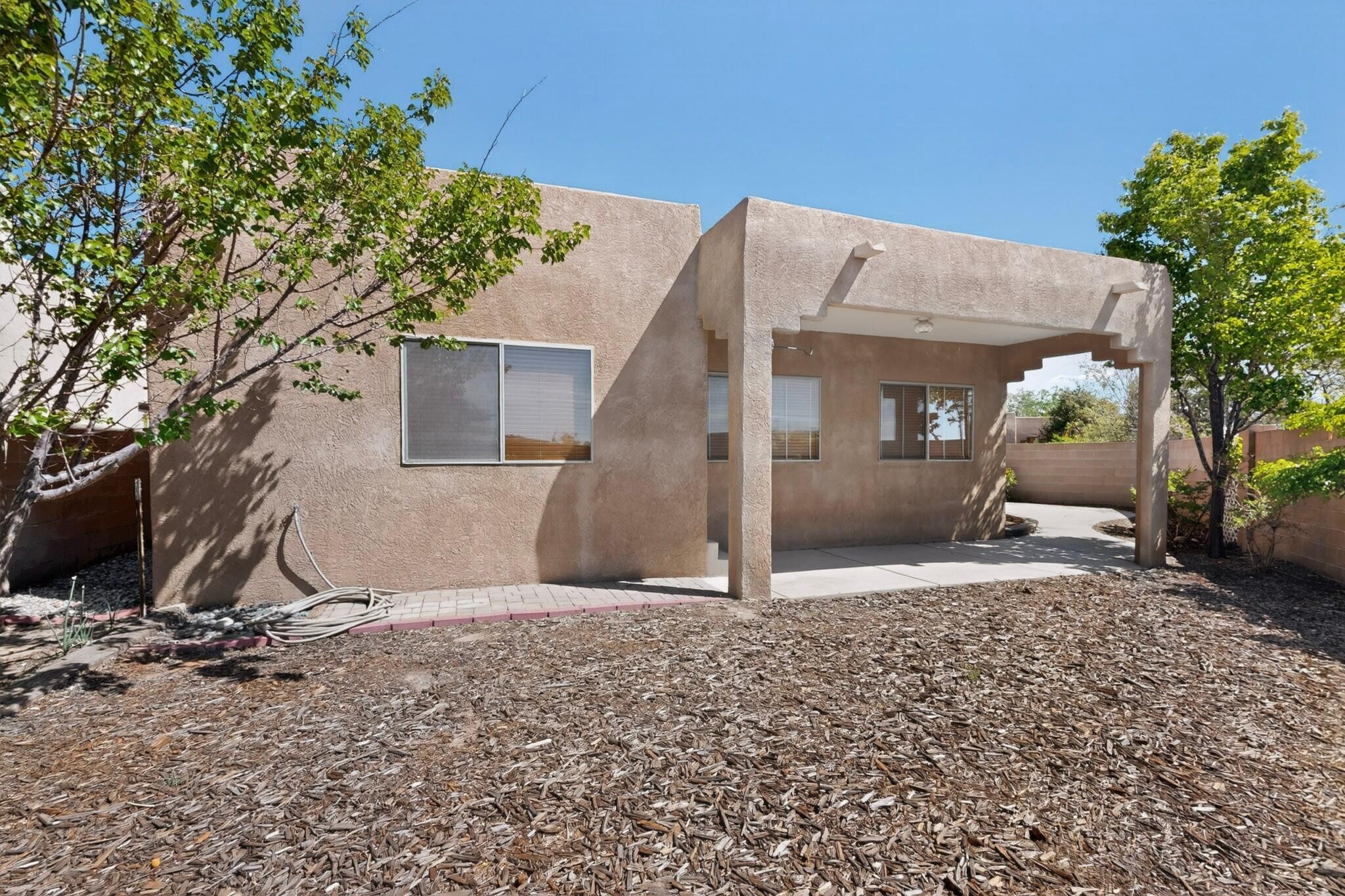 Photo 6 — 5002 Mirador Drive NW
