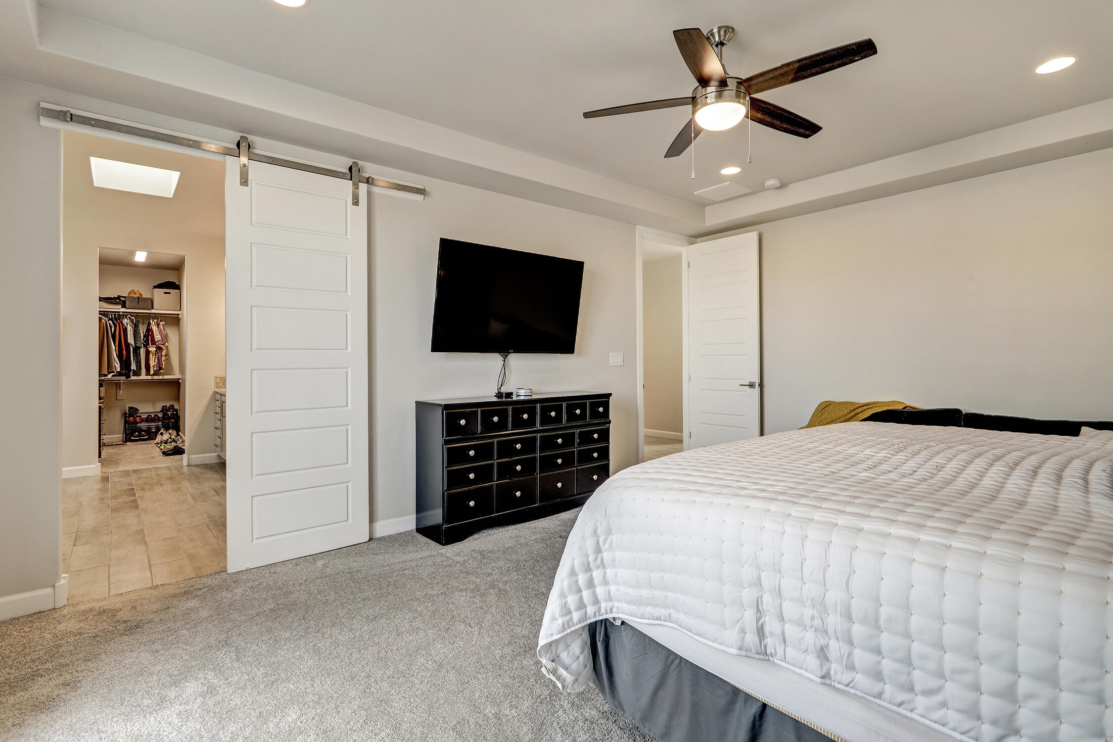 Photo 17 — 3208 Baxter Street SE
