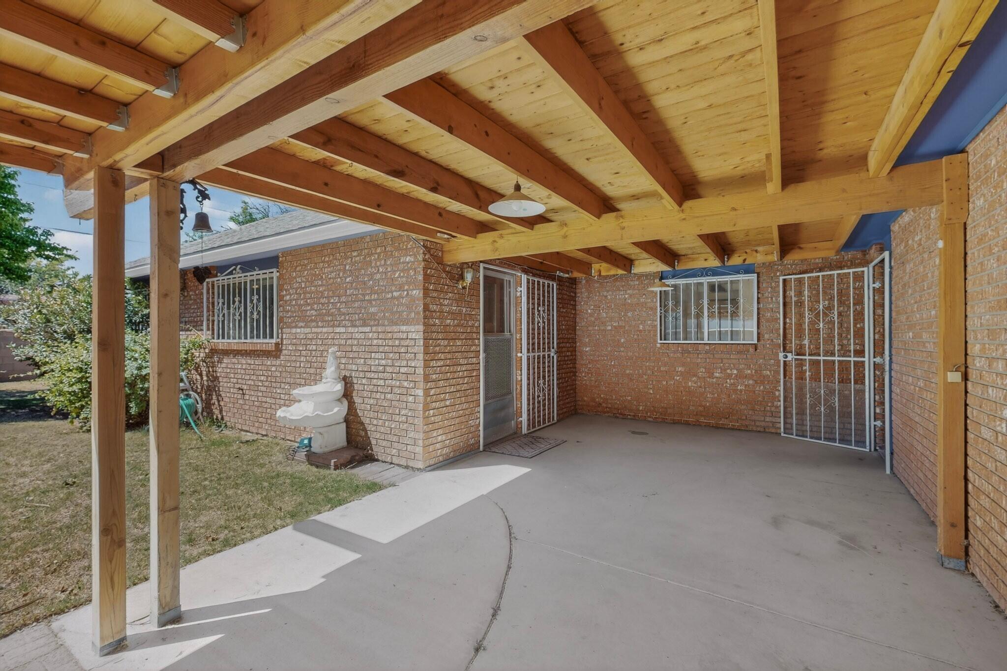 Photo 8 — 11912 Allison Court NE