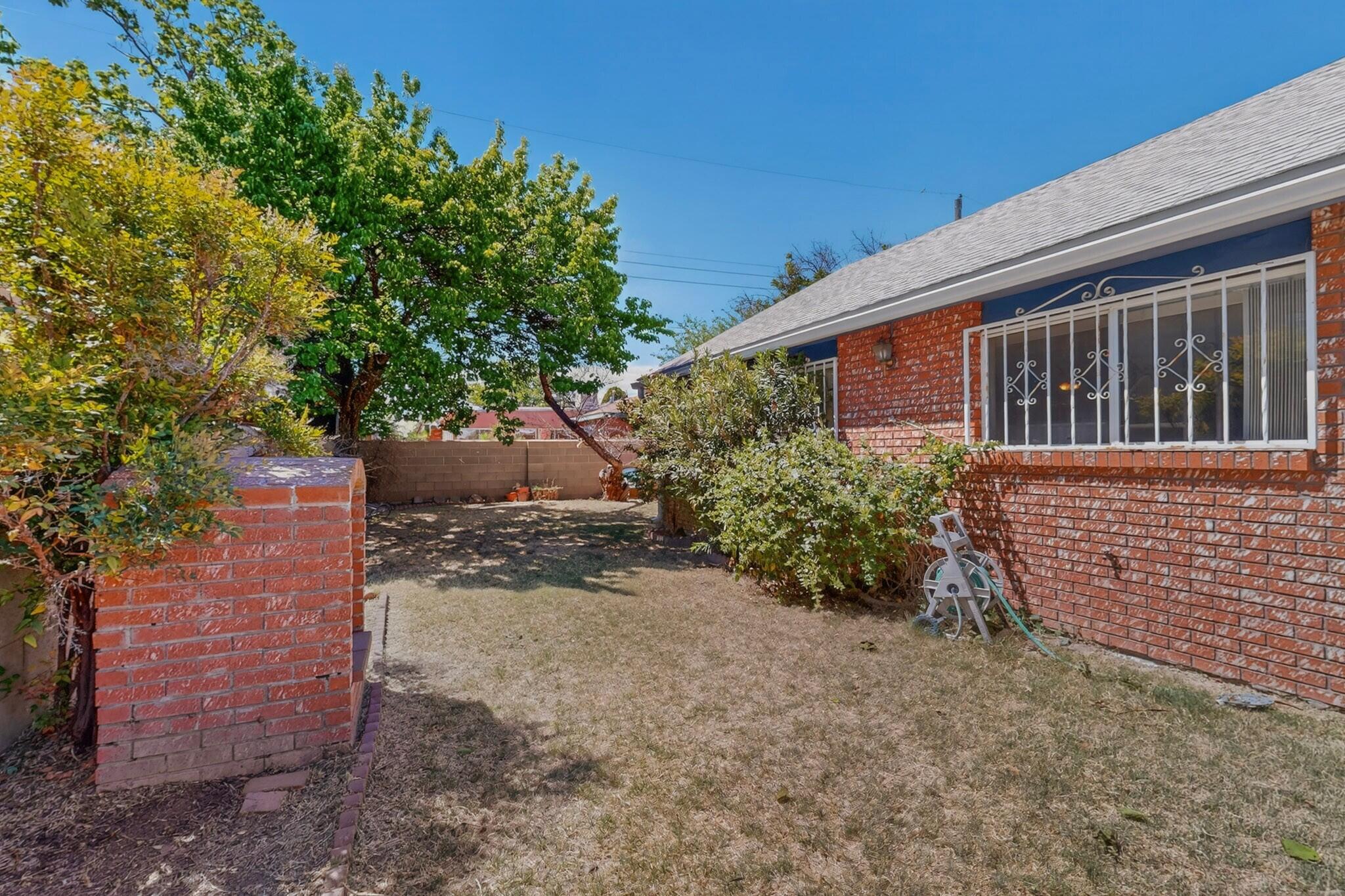 Photo 9 — 11912 Allison Court NE