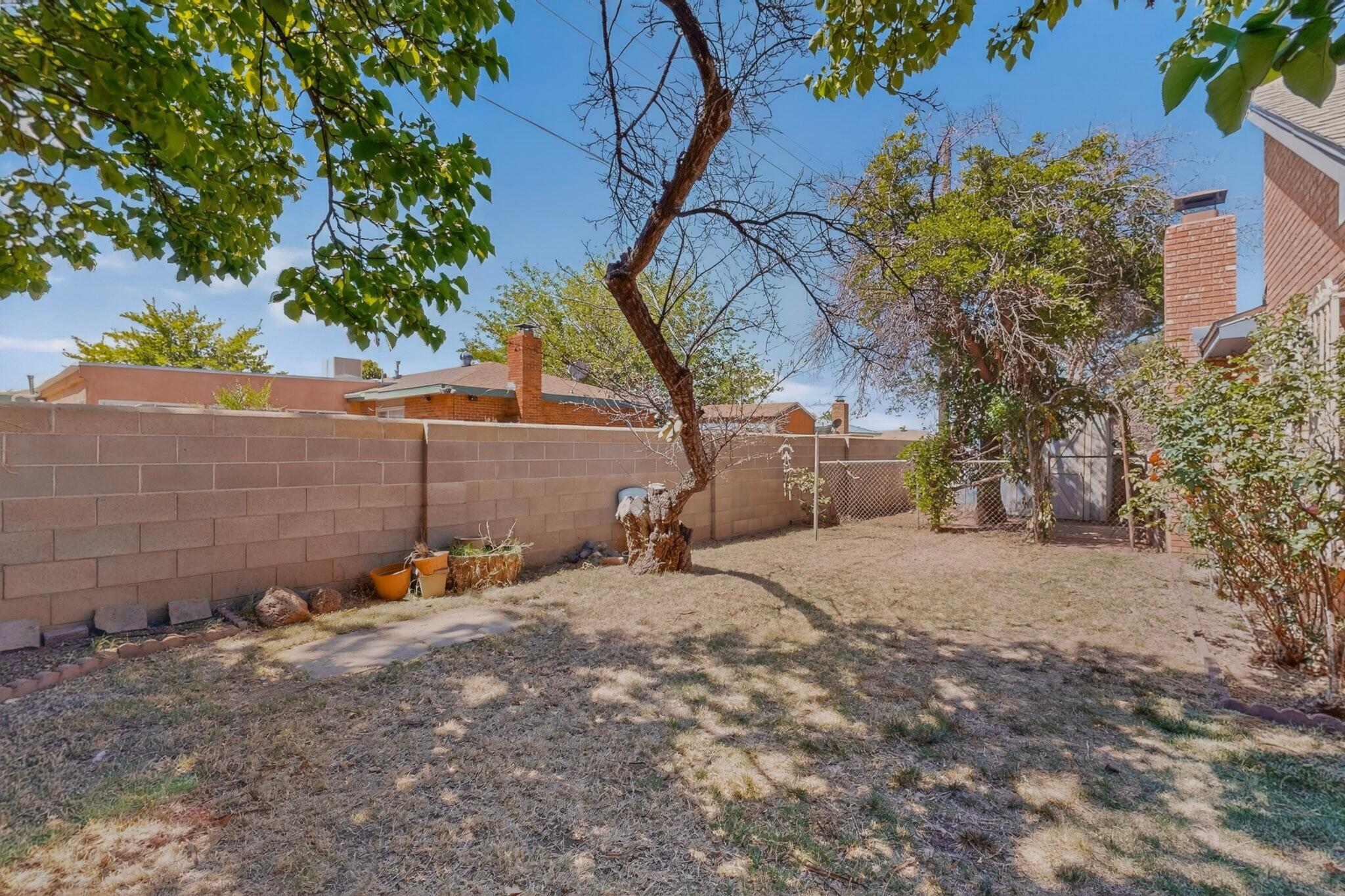 Photo 10 — 11912 Allison Court NE