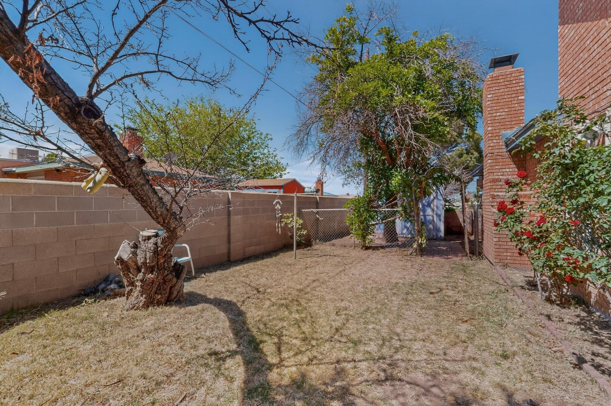 Photo 12 — 11912 Allison Court NE