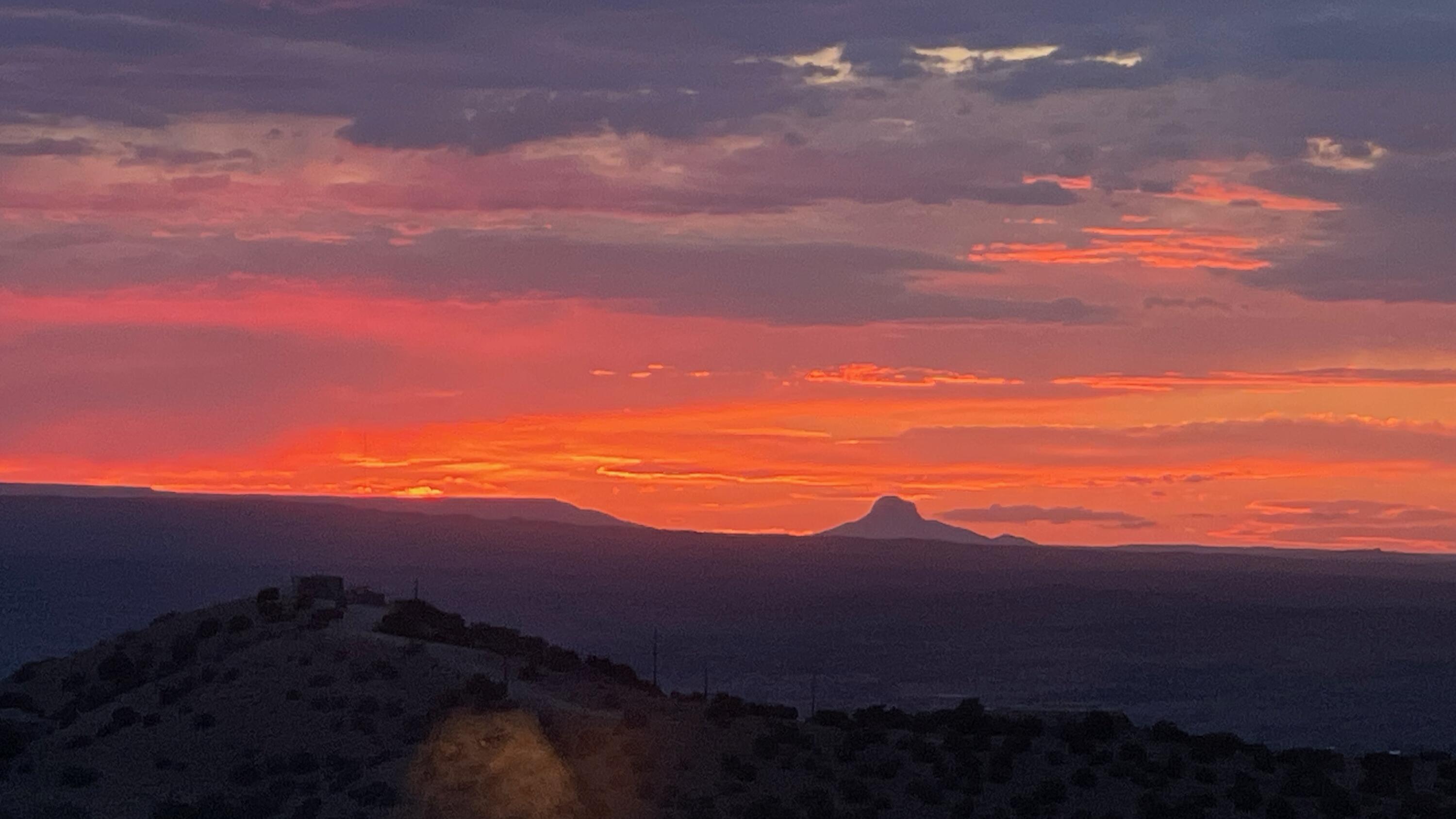 Photo 18 — 10 PINON RIDGE DR