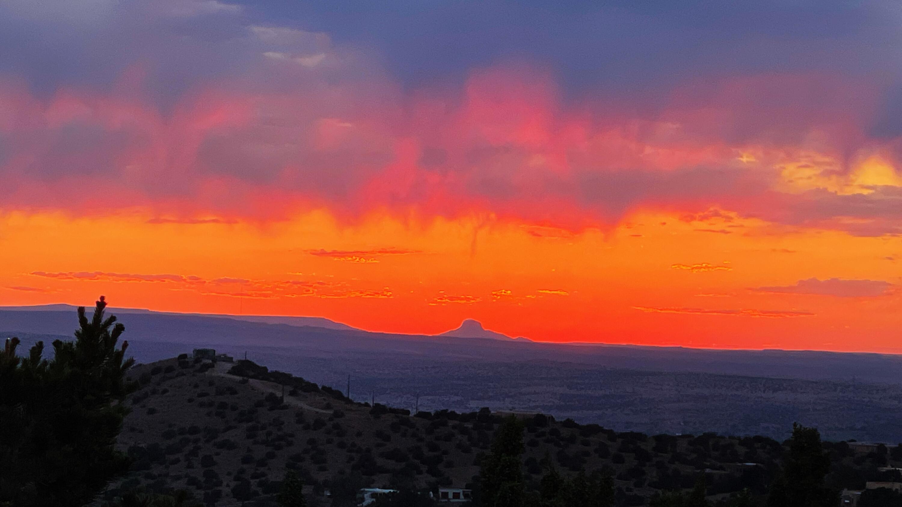 Photo 3 — 10 PINON RIDGE DR