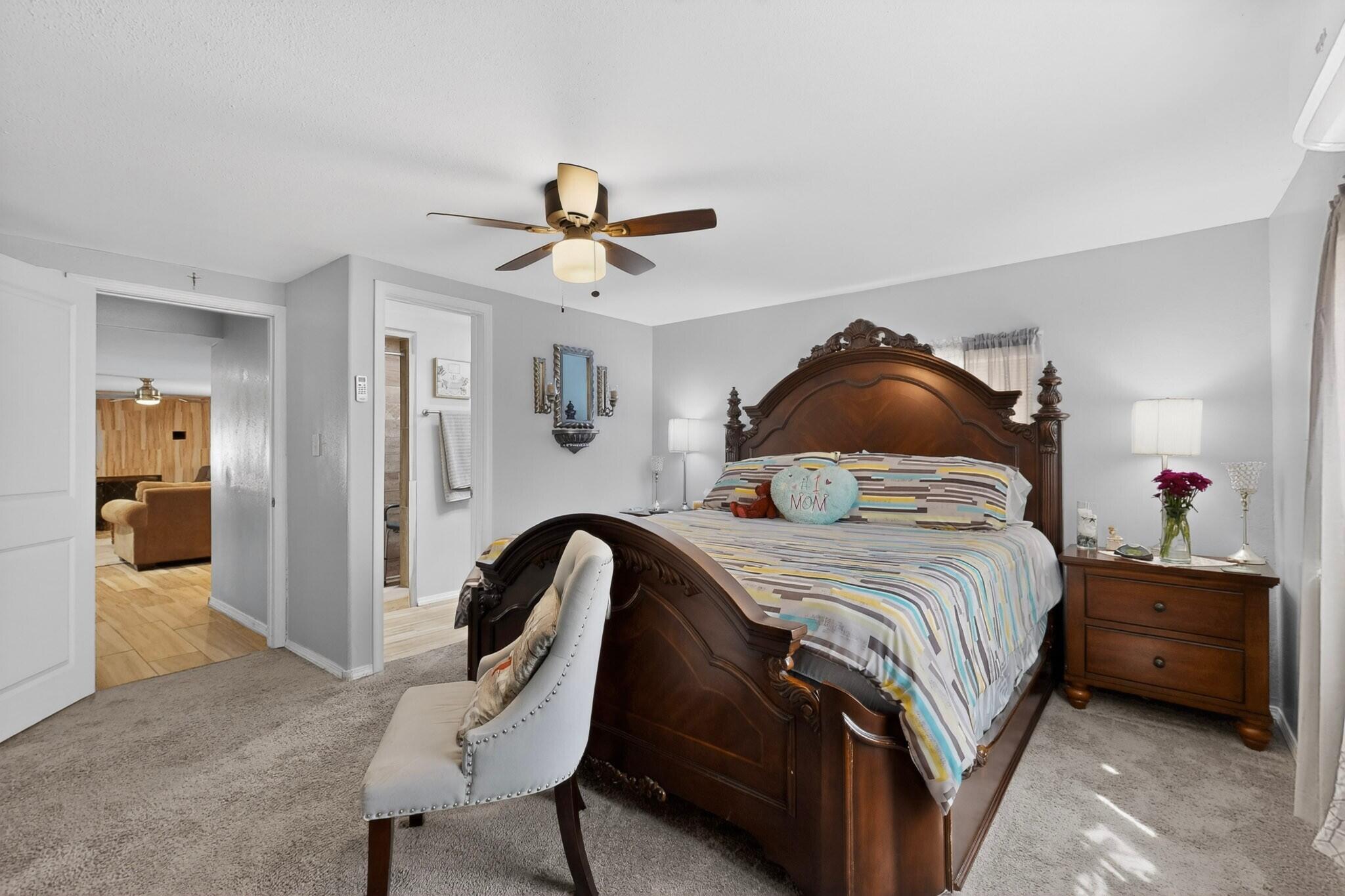 Photo 3 — 308 Dolores Drive NW