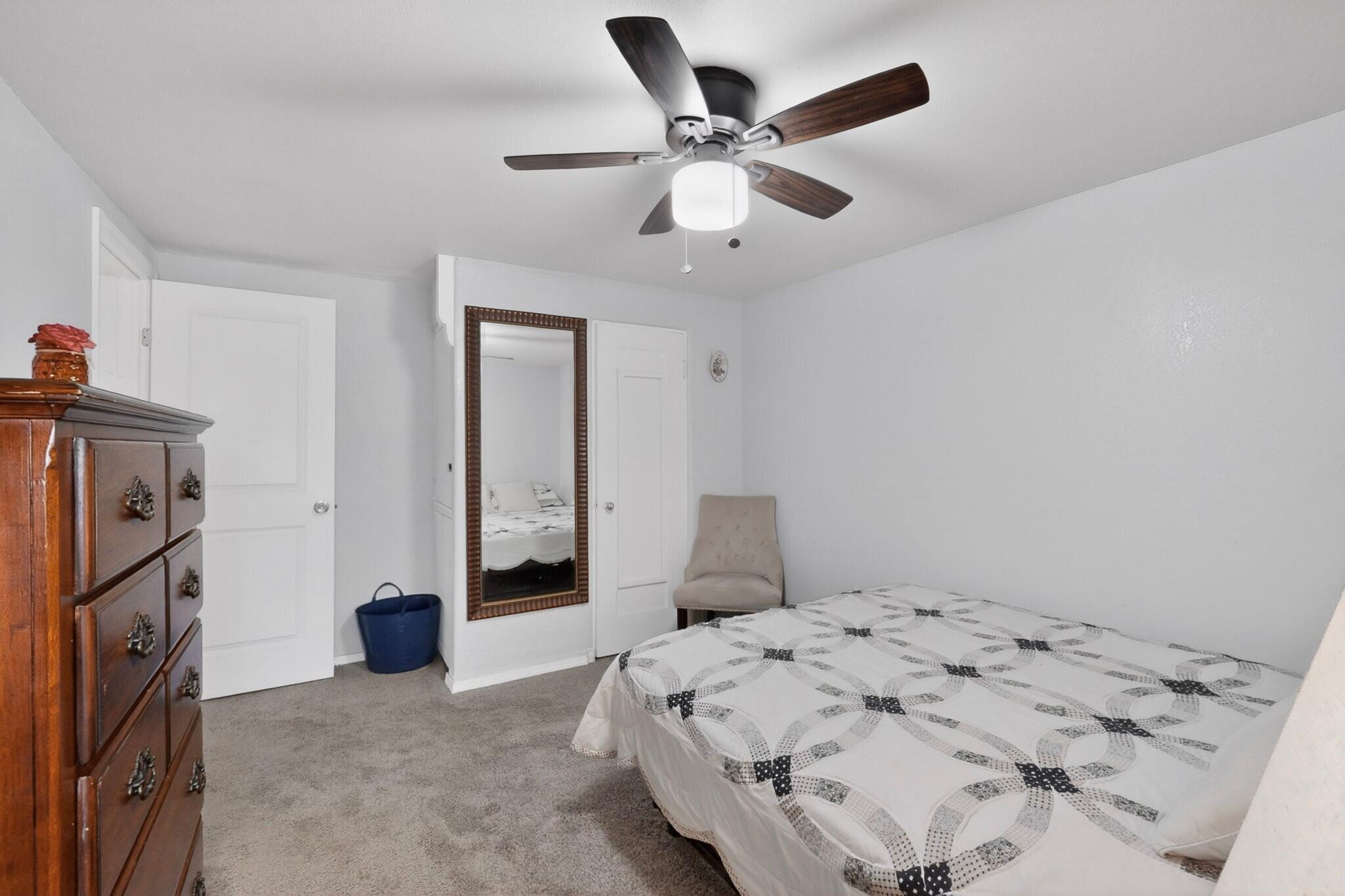 Photo 4 — 308 Dolores Drive NW