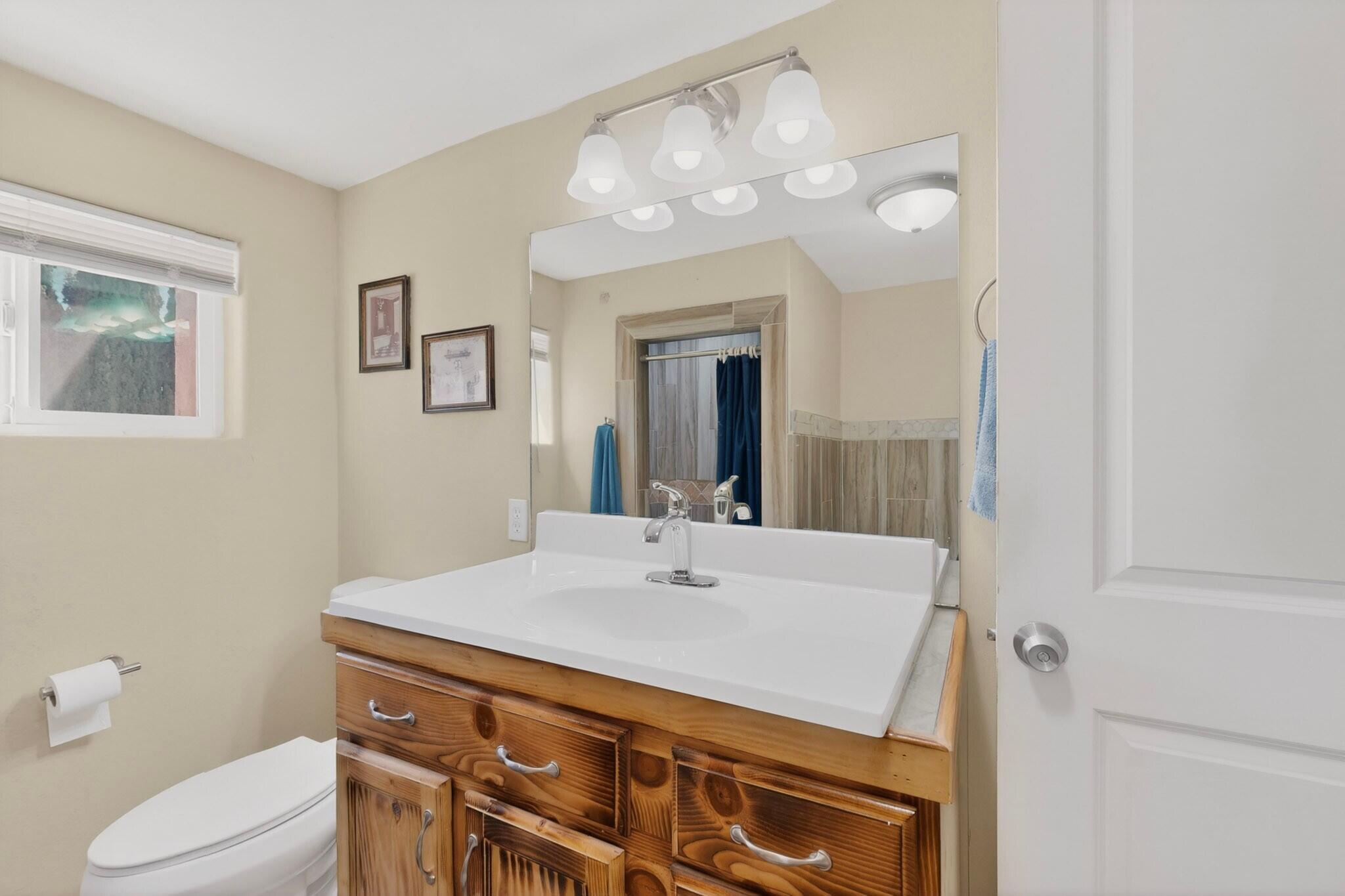 Photo 5 — 308 Dolores Drive NW