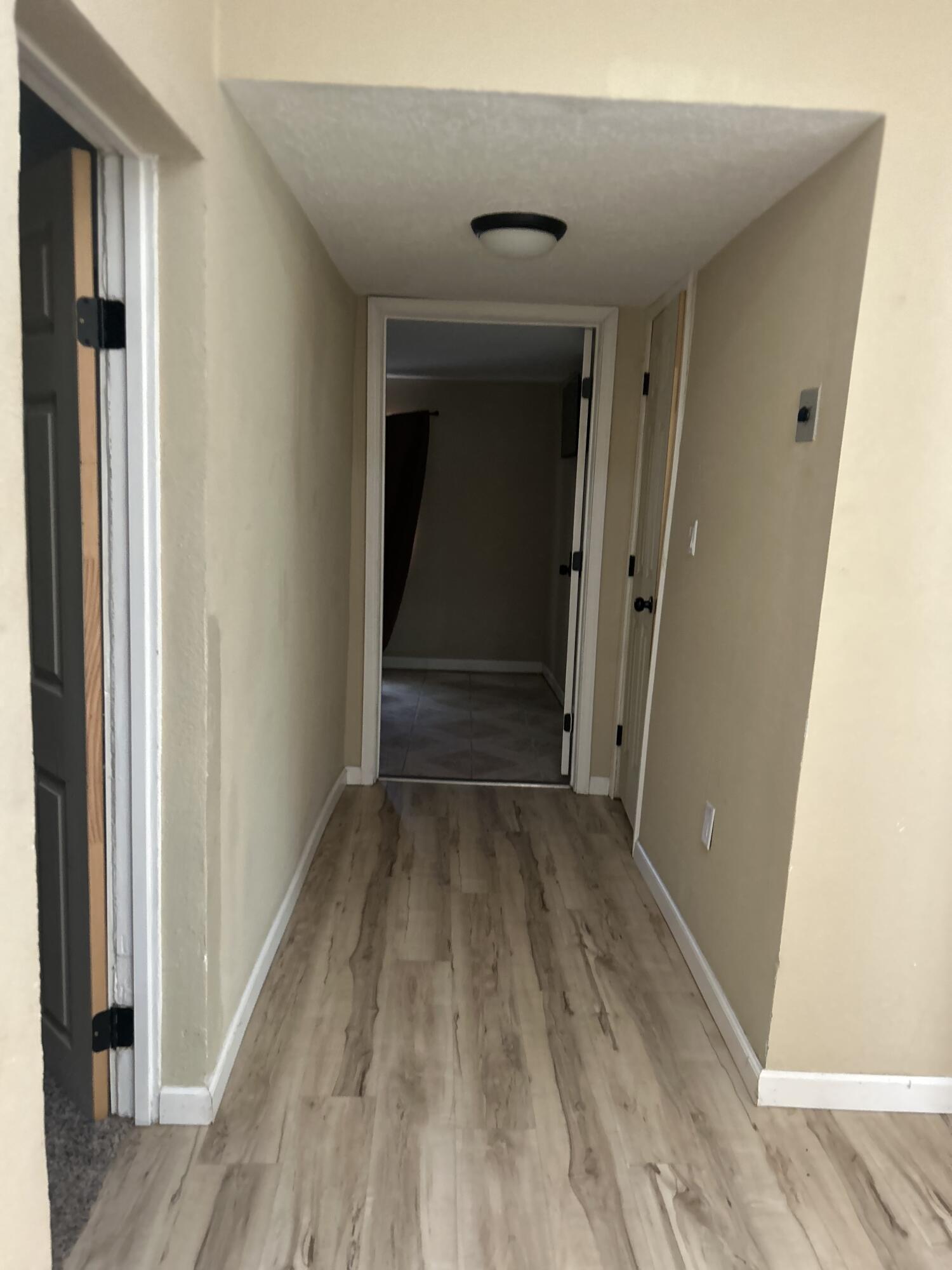 Photo 7 — 709 Cromwell Avenue SW