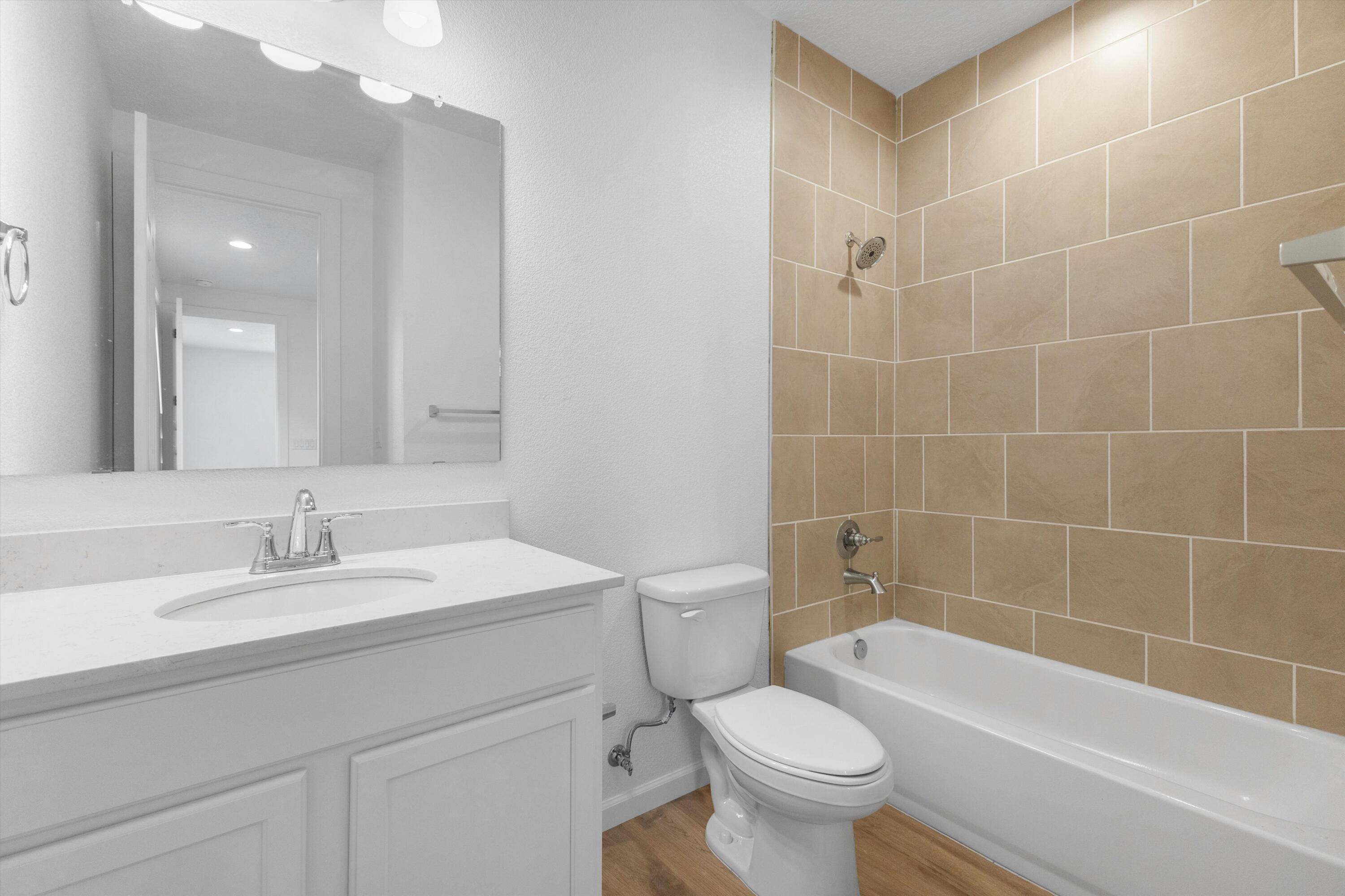 Photo 2 — 2541 Seaforth Circle