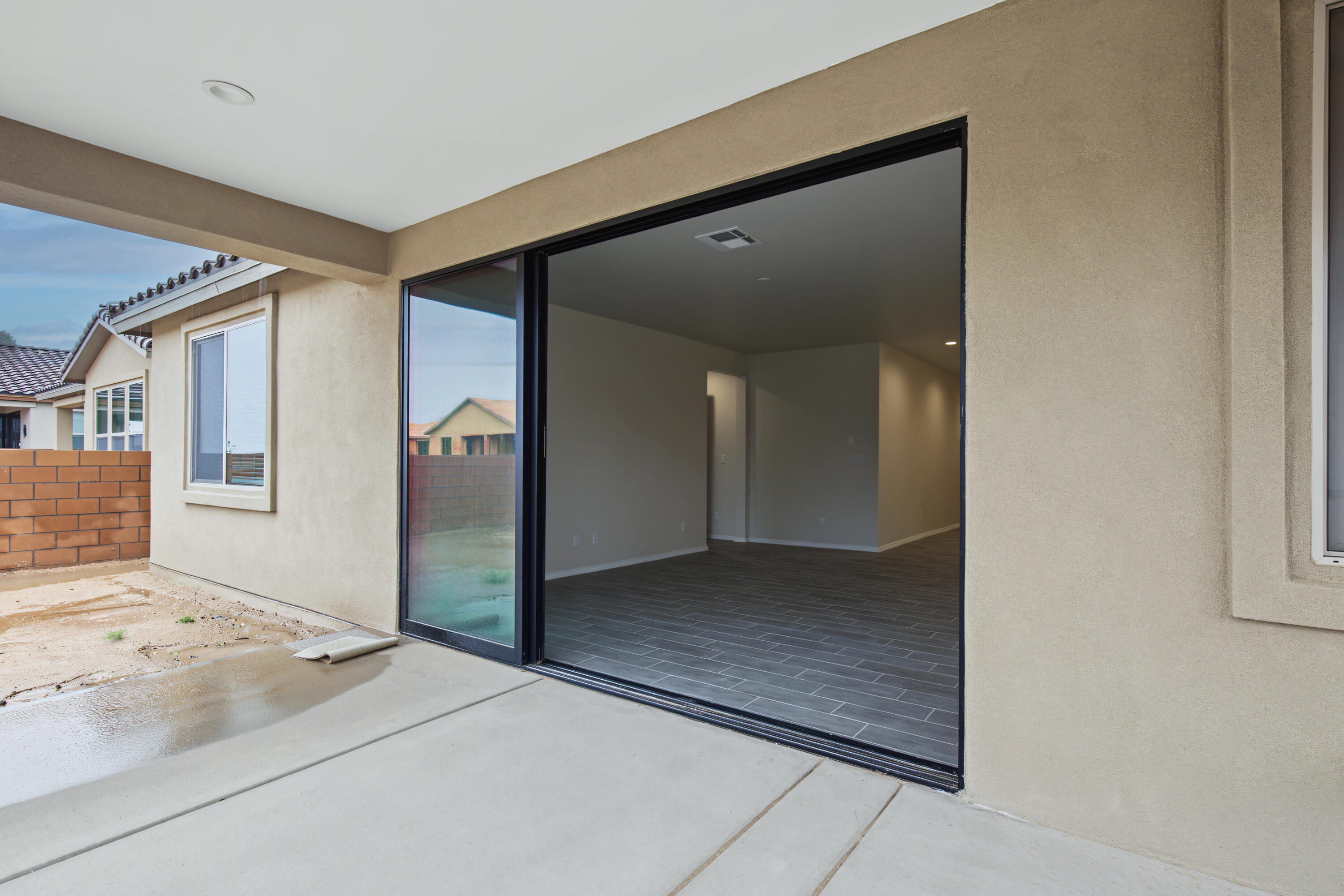 Photo 14 — 6017 Gilpin Drive SE