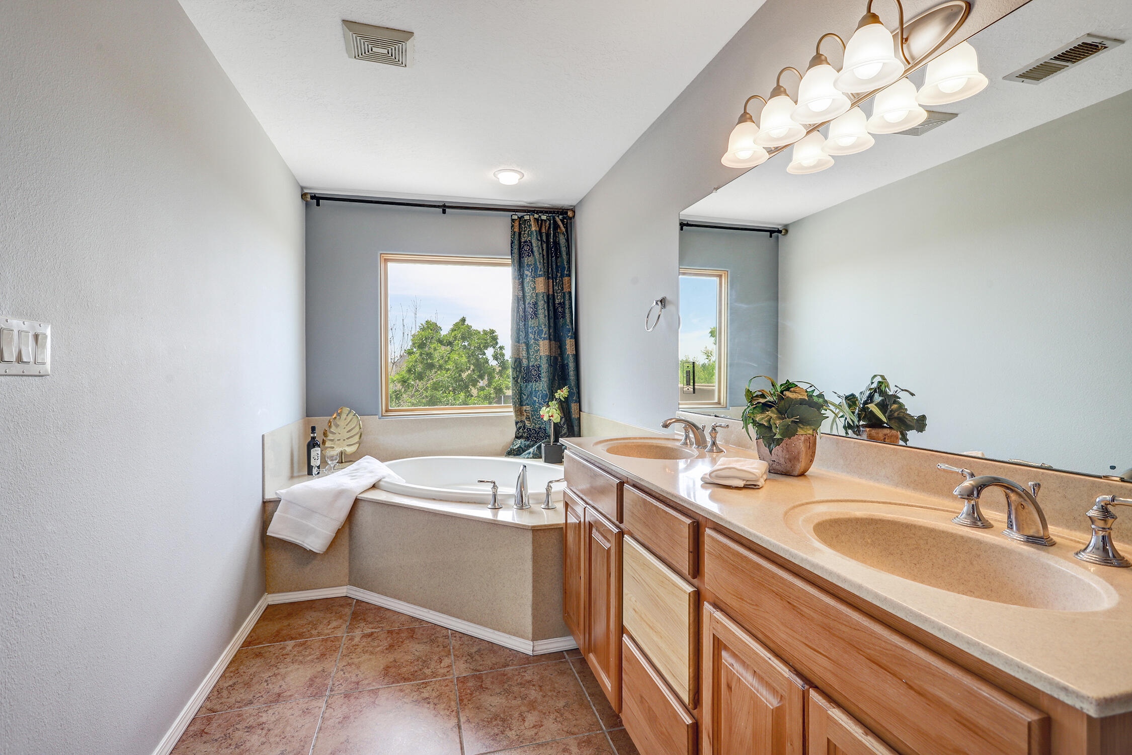 Photo 14 — 5201 Ancala Trail NE