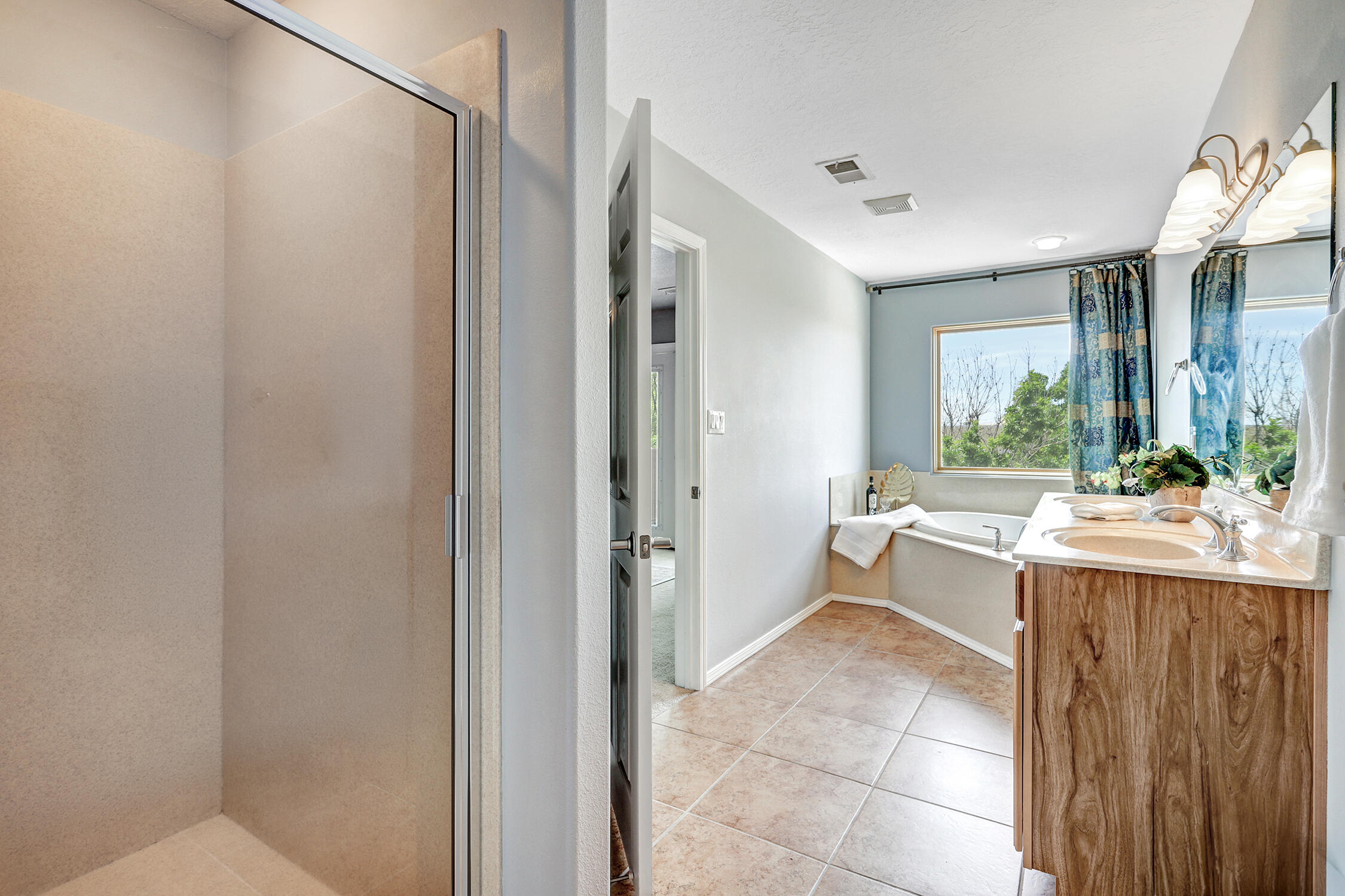 Photo 15 — 5201 Ancala Trail NE