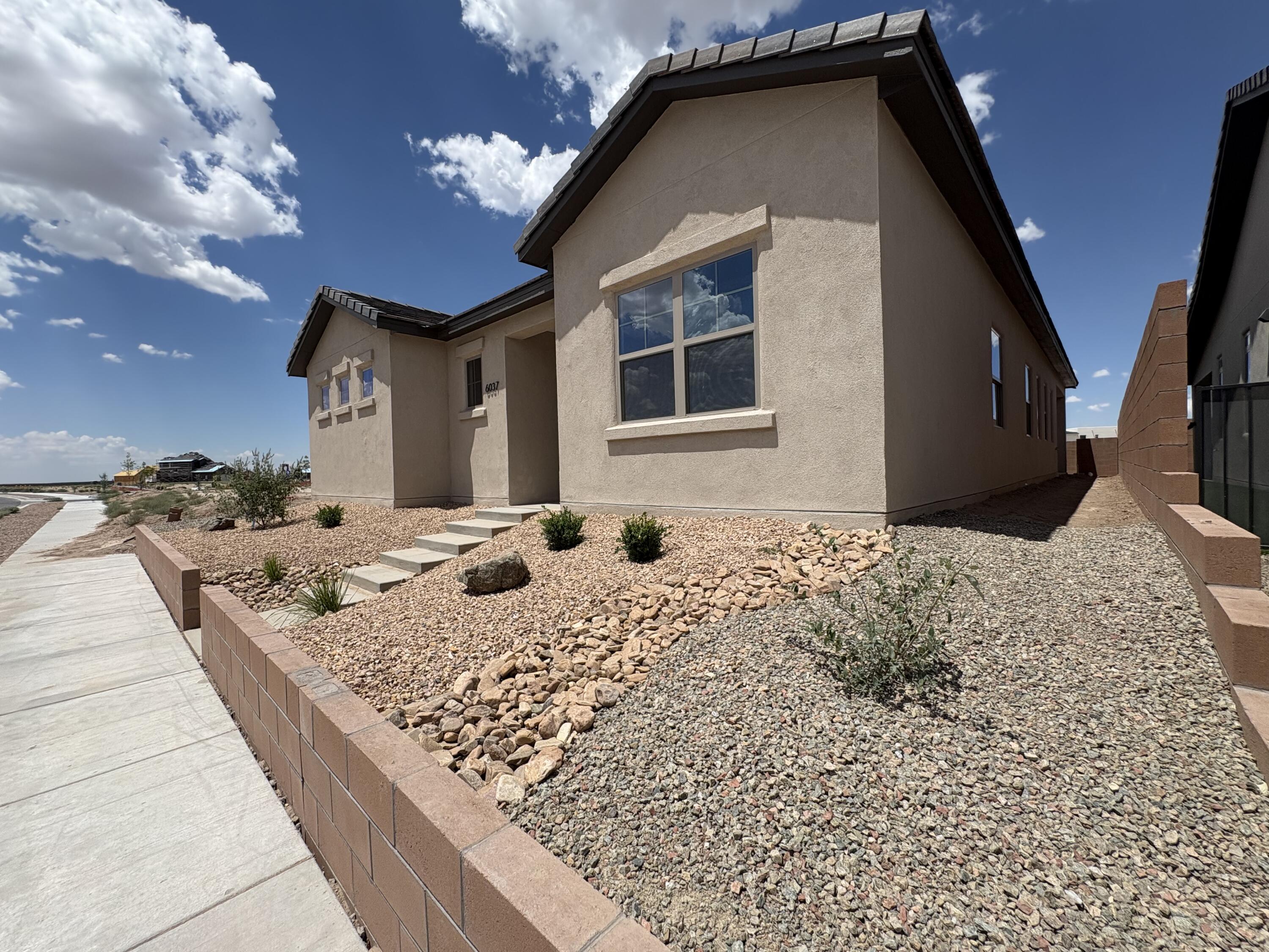 Photo 16 — 6037 Hardin Drive SE